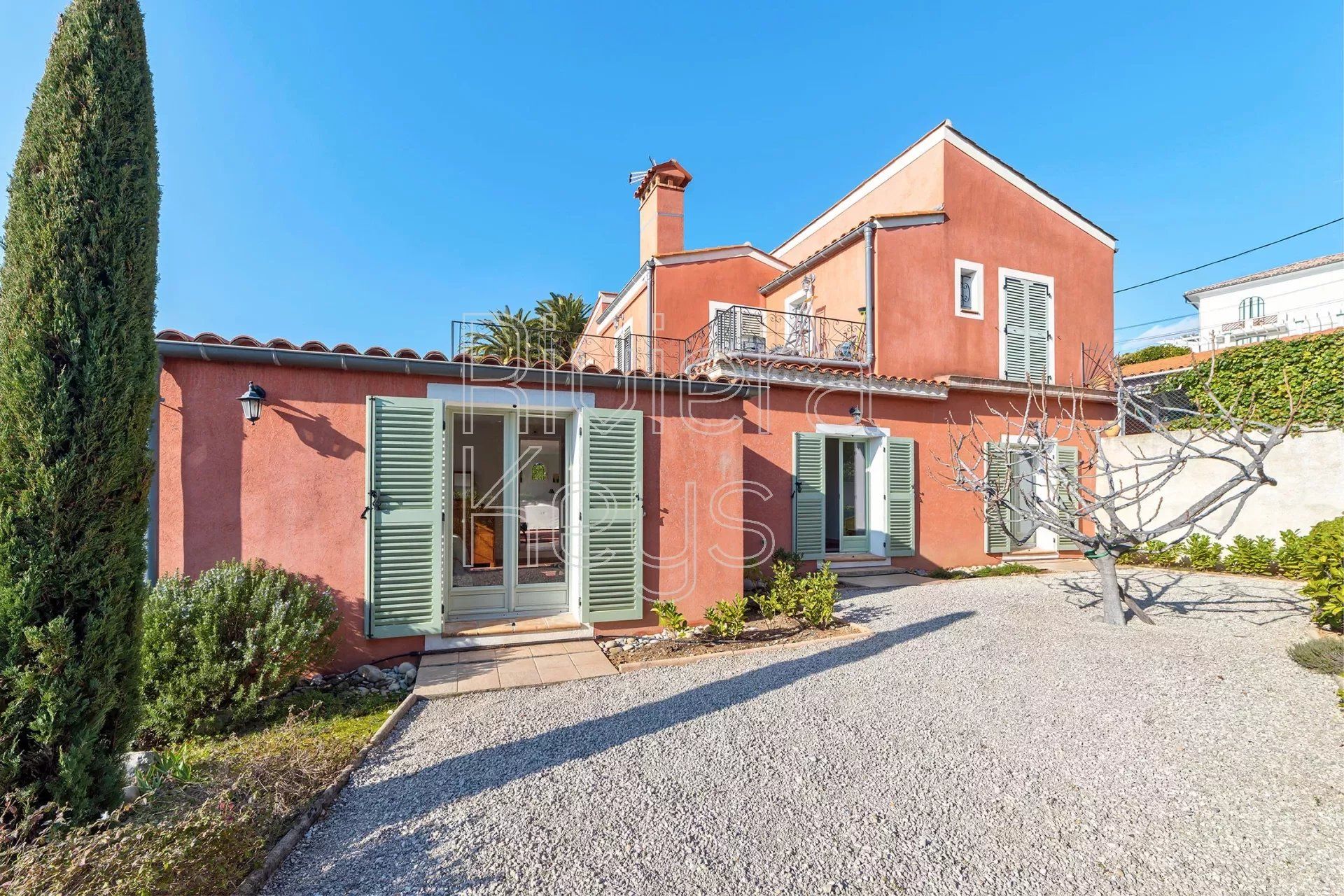 Condominium dans Cagnes-sur-Mer, Provence-Alpes-Cote d'Azur 12552464