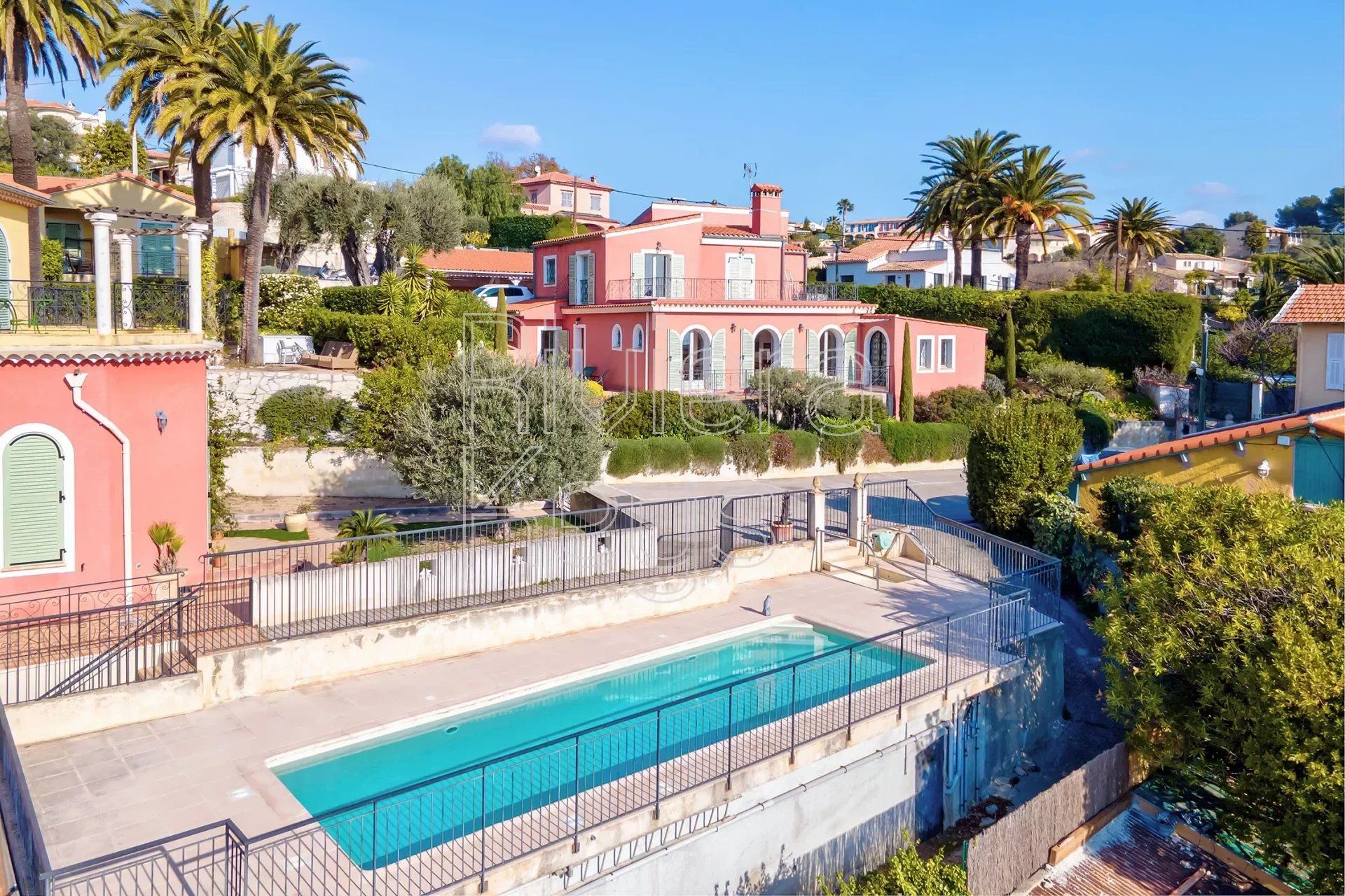 Квартира в Cagnes-sur-Mer, Provence-Alpes-Cote d'Azur 12552464