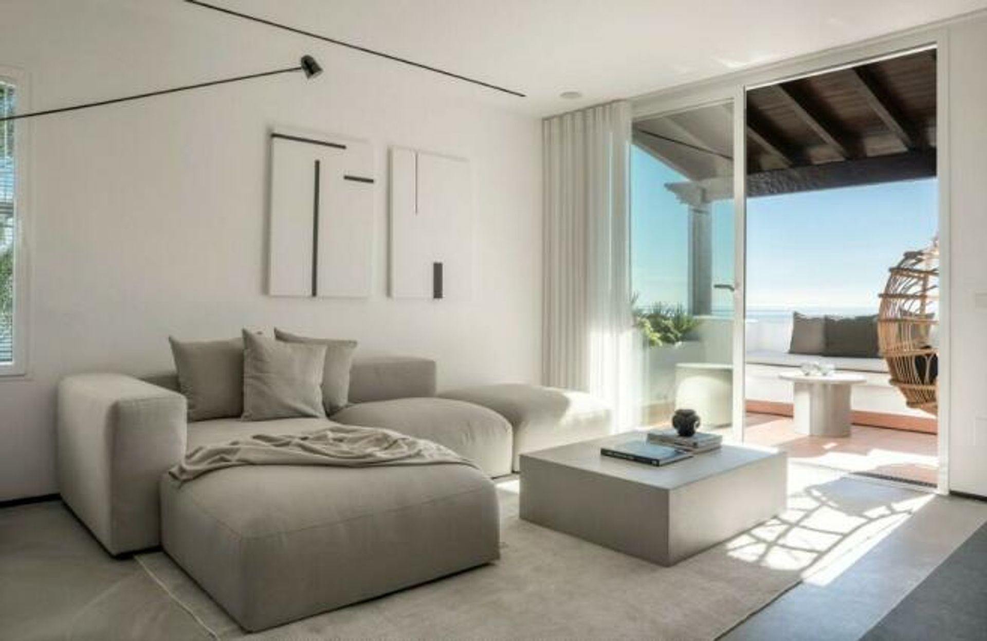 Condominium in Estepona, Andalusia 12552910