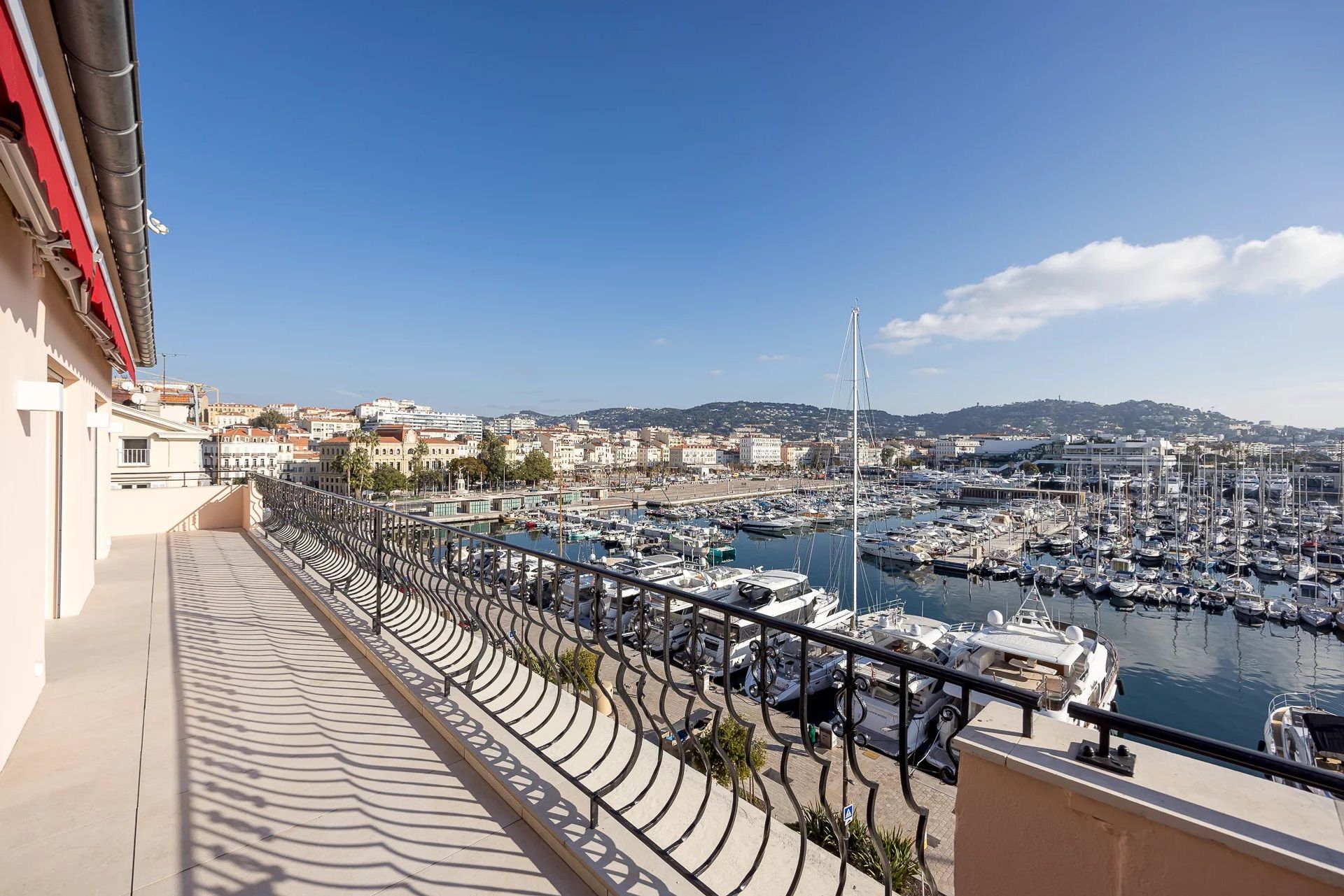 Ejerlejlighed i Cannes, Provence-Alpes-Cote d'Azur 12553537