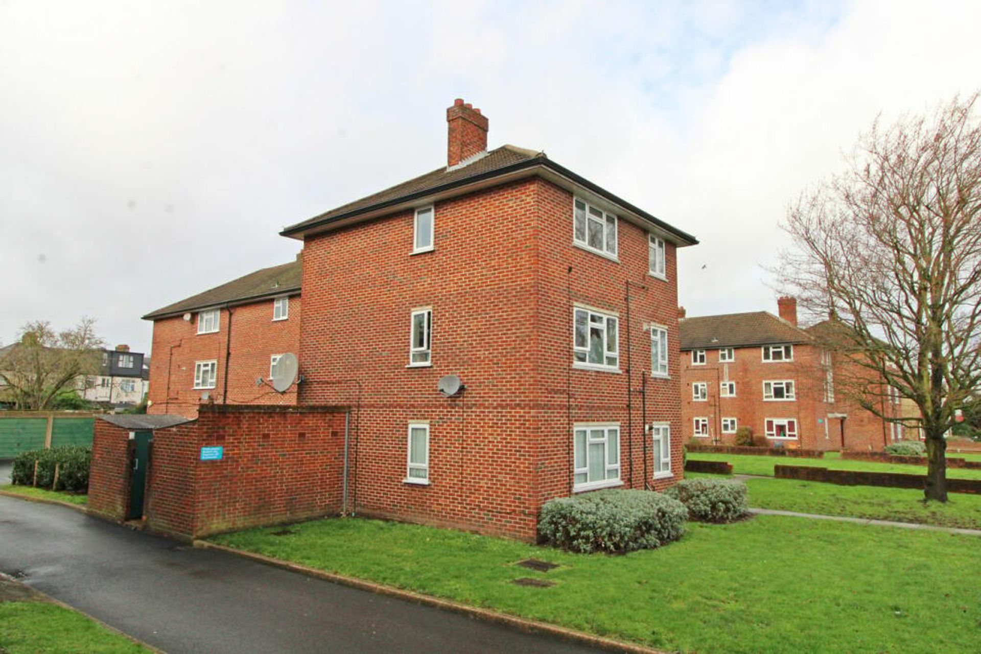 Condominium in , England 12553593