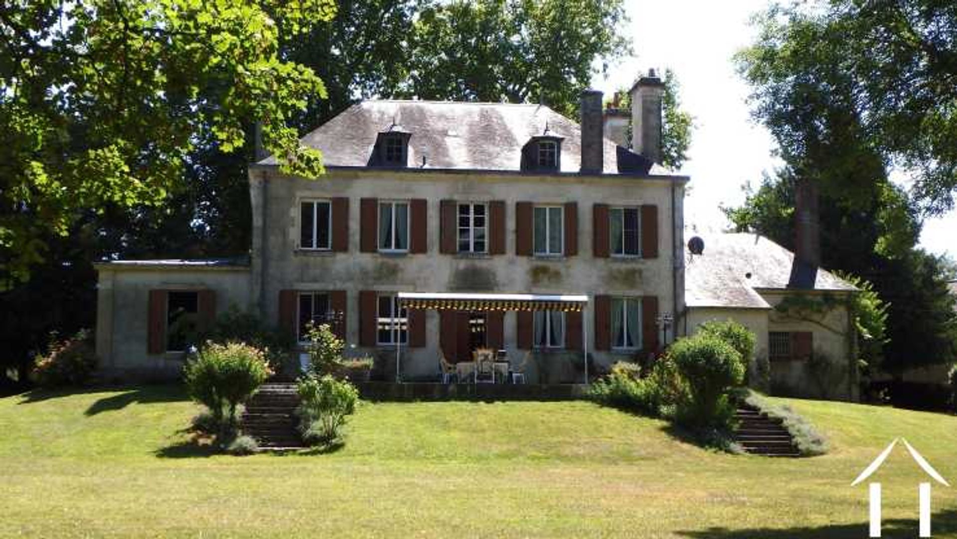 casa no Germigny-l'Exempt, Centro-Val de Loire 12553823