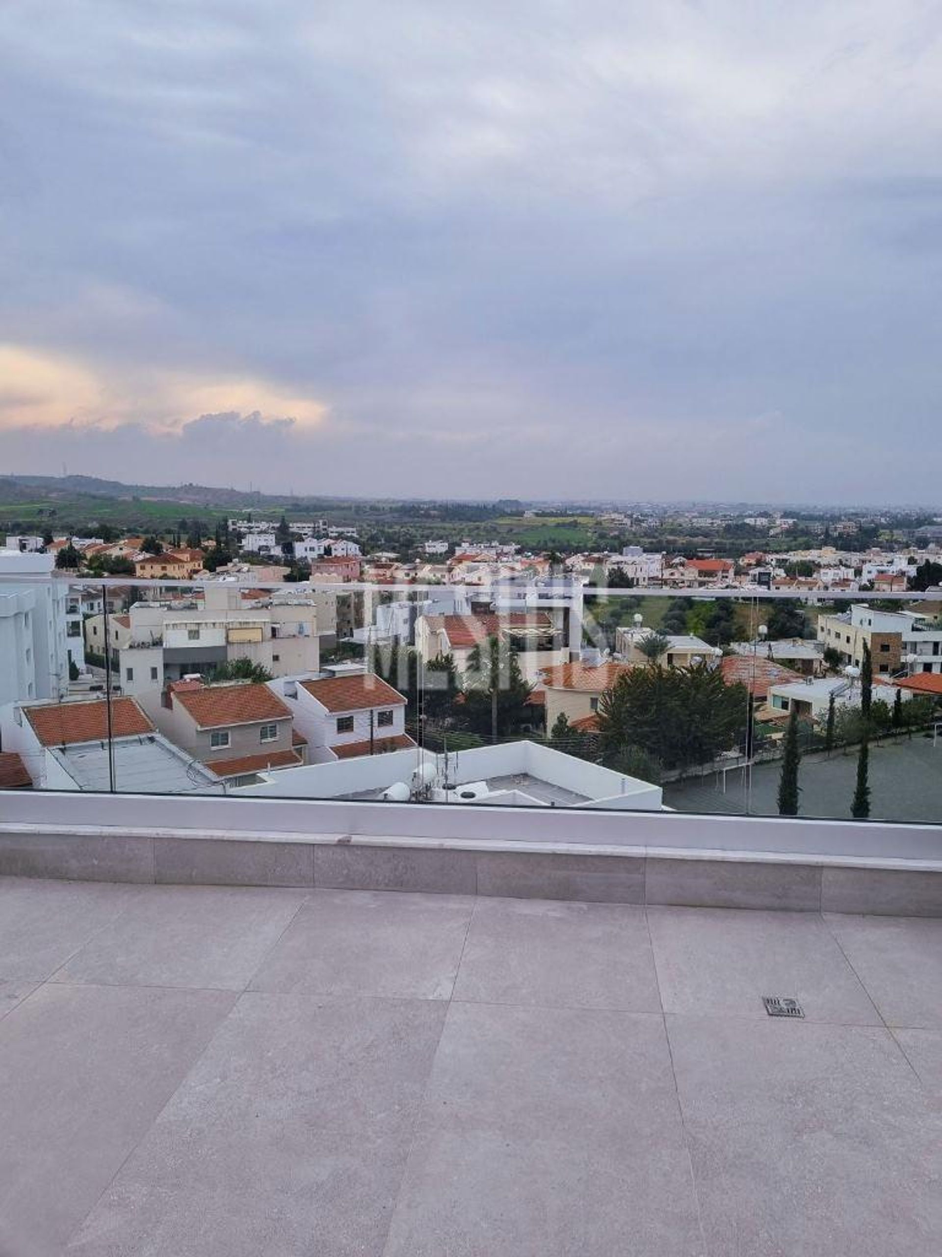 Condominio en Latsia, Nicosia 12554279