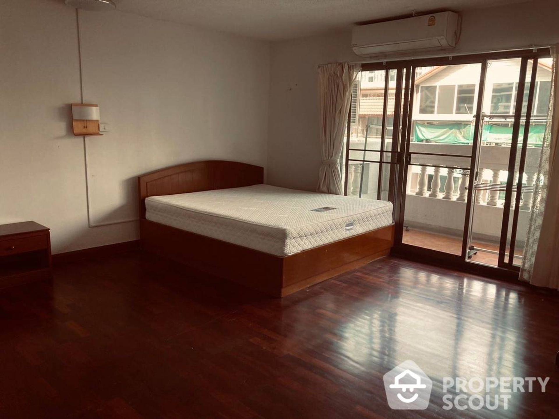 Condominio nel Ban Na canzone, Krung Thep Maha Nakhon 12554601