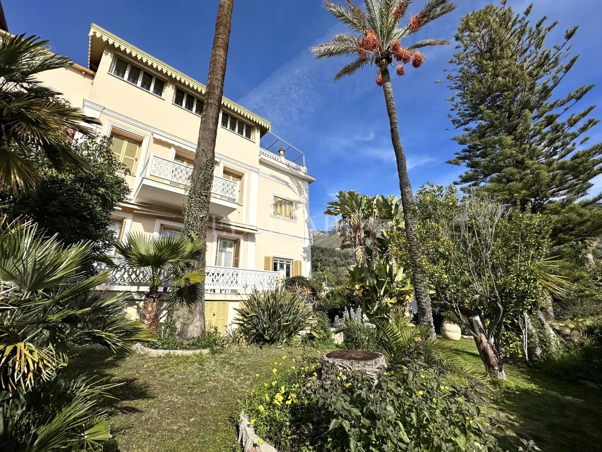 Condominium in Menton, Alpes-Maritimes 12554810