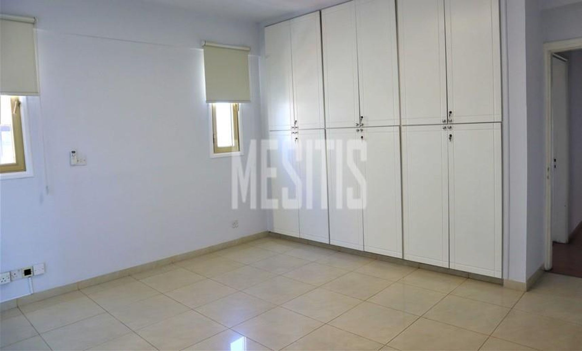 Офіс в Strovolos, Nicosia 12555286