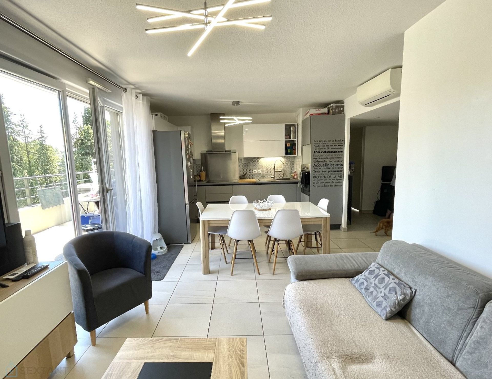 Osakehuoneisto sisään Vence, Provence-Alpes-Côte d'Azur 12555492