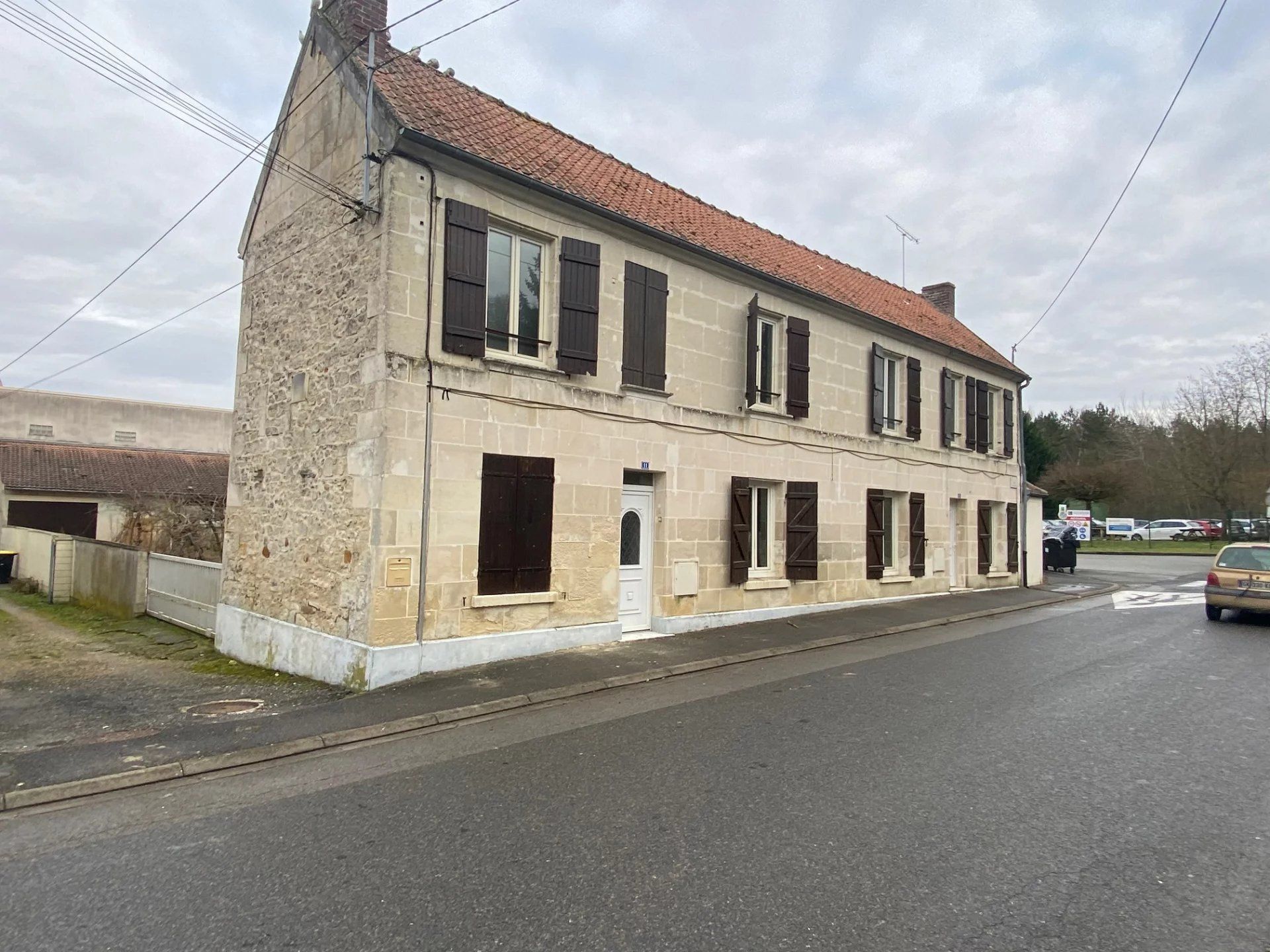 Hus i Crepy-en-Valois, Hauts-de-France 12556688