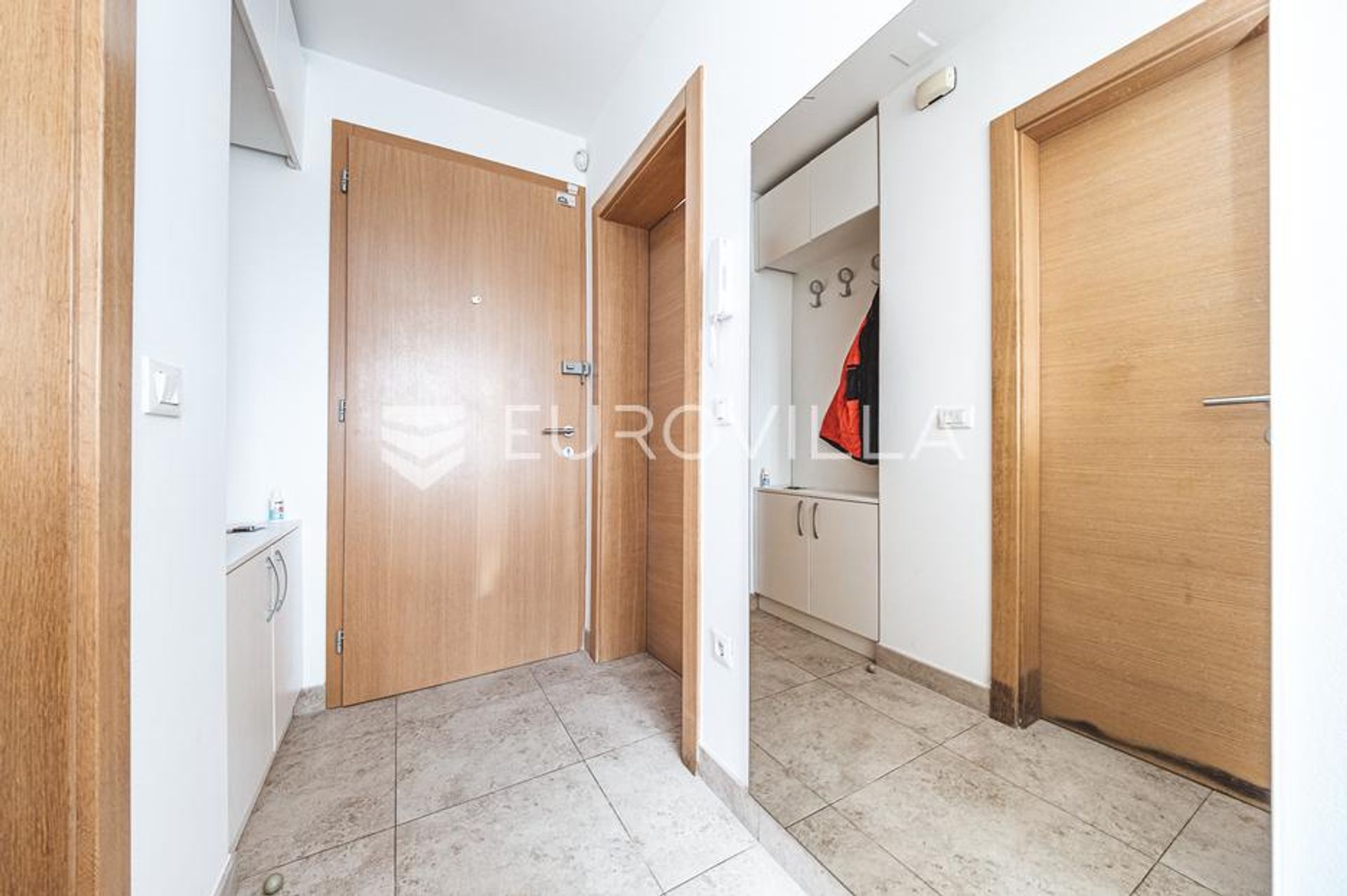 Osakehuoneisto sisään Zagreb, Zagreb, Grad 12557051