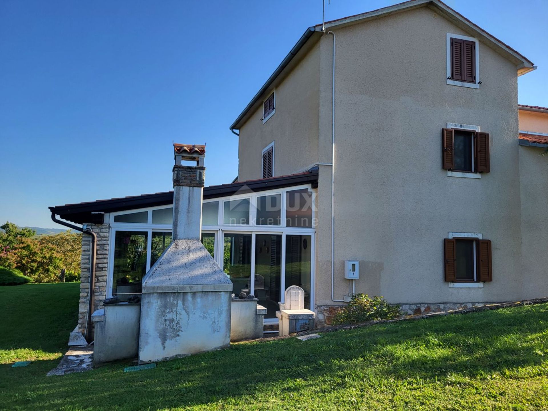 casa en Brtonigla, Istria County 12557100