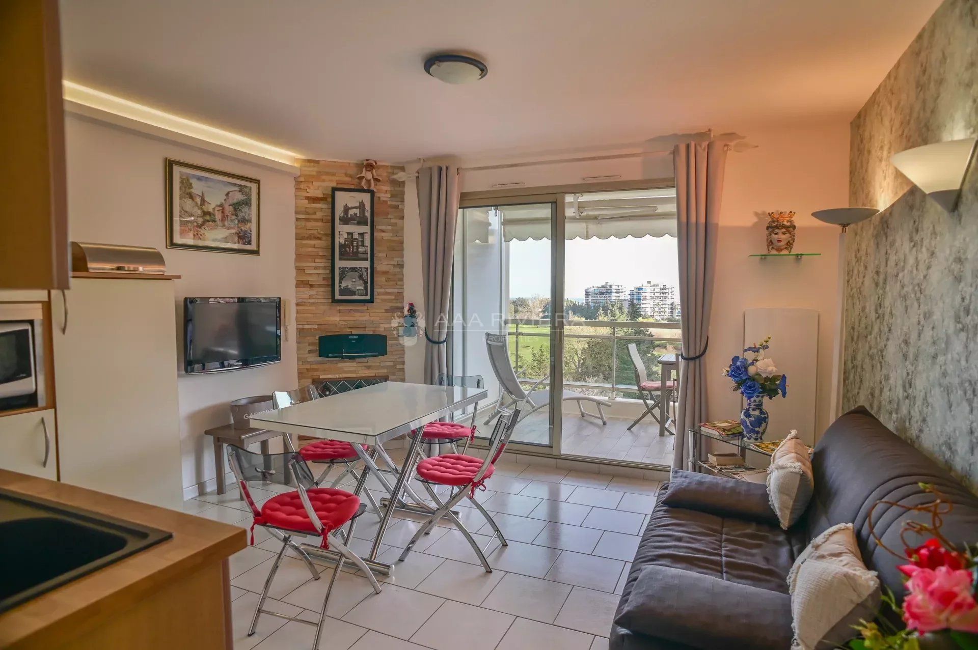 Житлова в Mandelieu-la-Napoule, Alpes-Maritimes 12558434