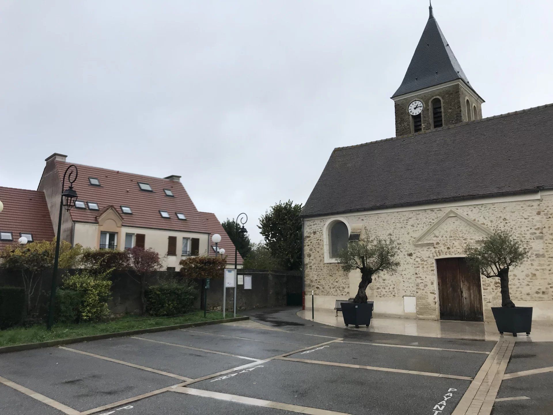 Condomínio no Les Clayes-sous-Bois, Ile-de-France 12558445