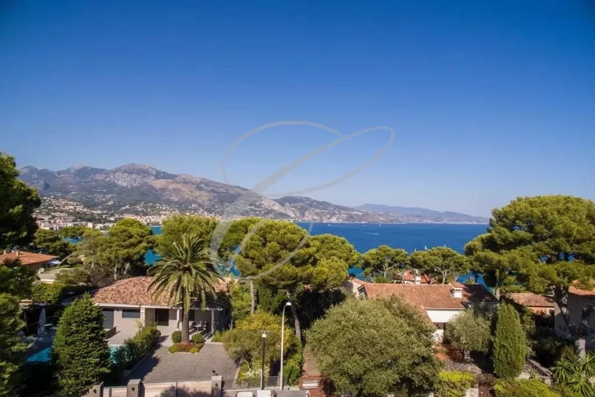 Residenziale nel Roquebrune-Cap-Martin, Alpes-Maritimes 12558481