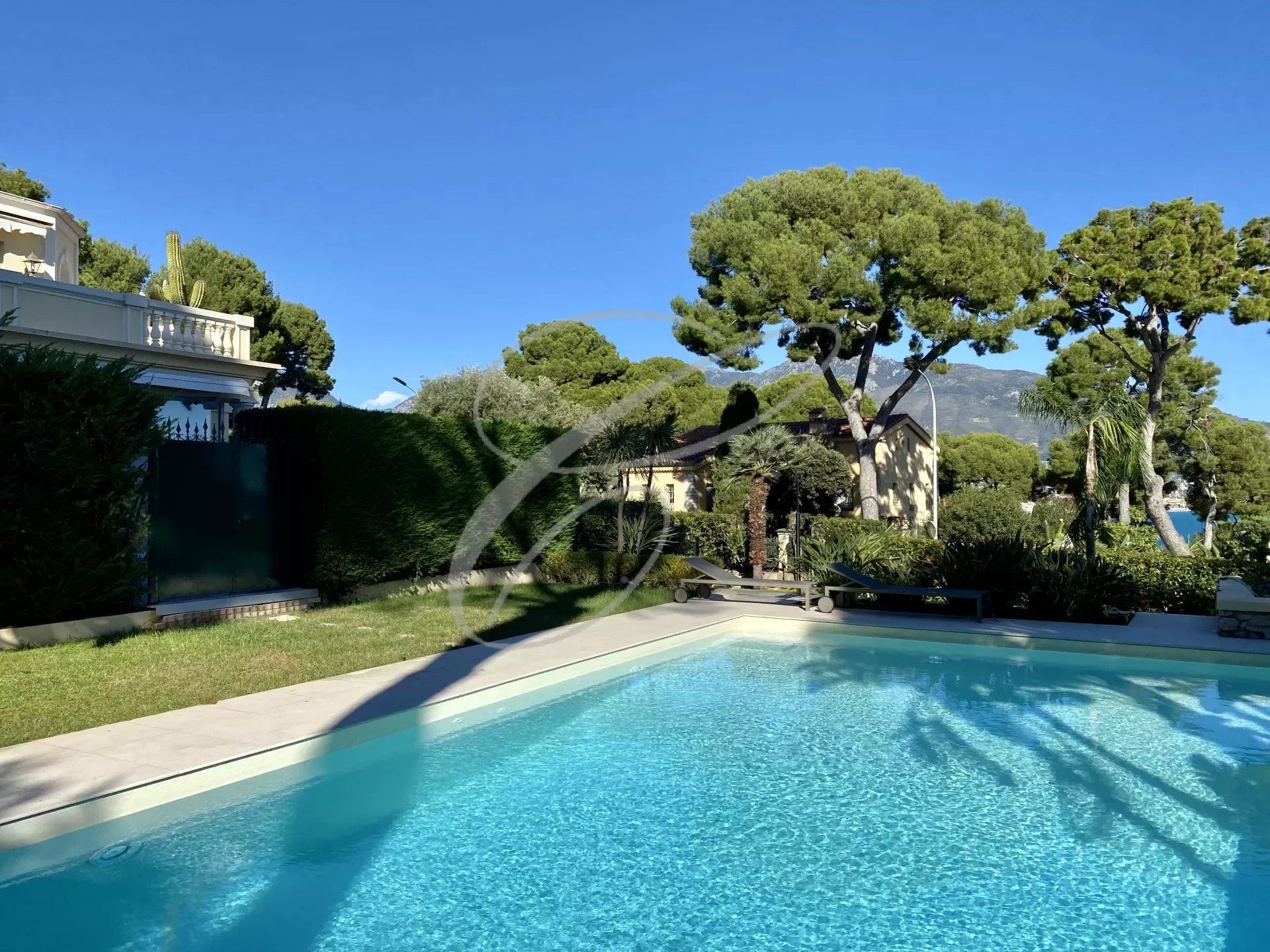 Bolig i Roquebrune-Cap-Martin, Alpes-Maritimes 12558481