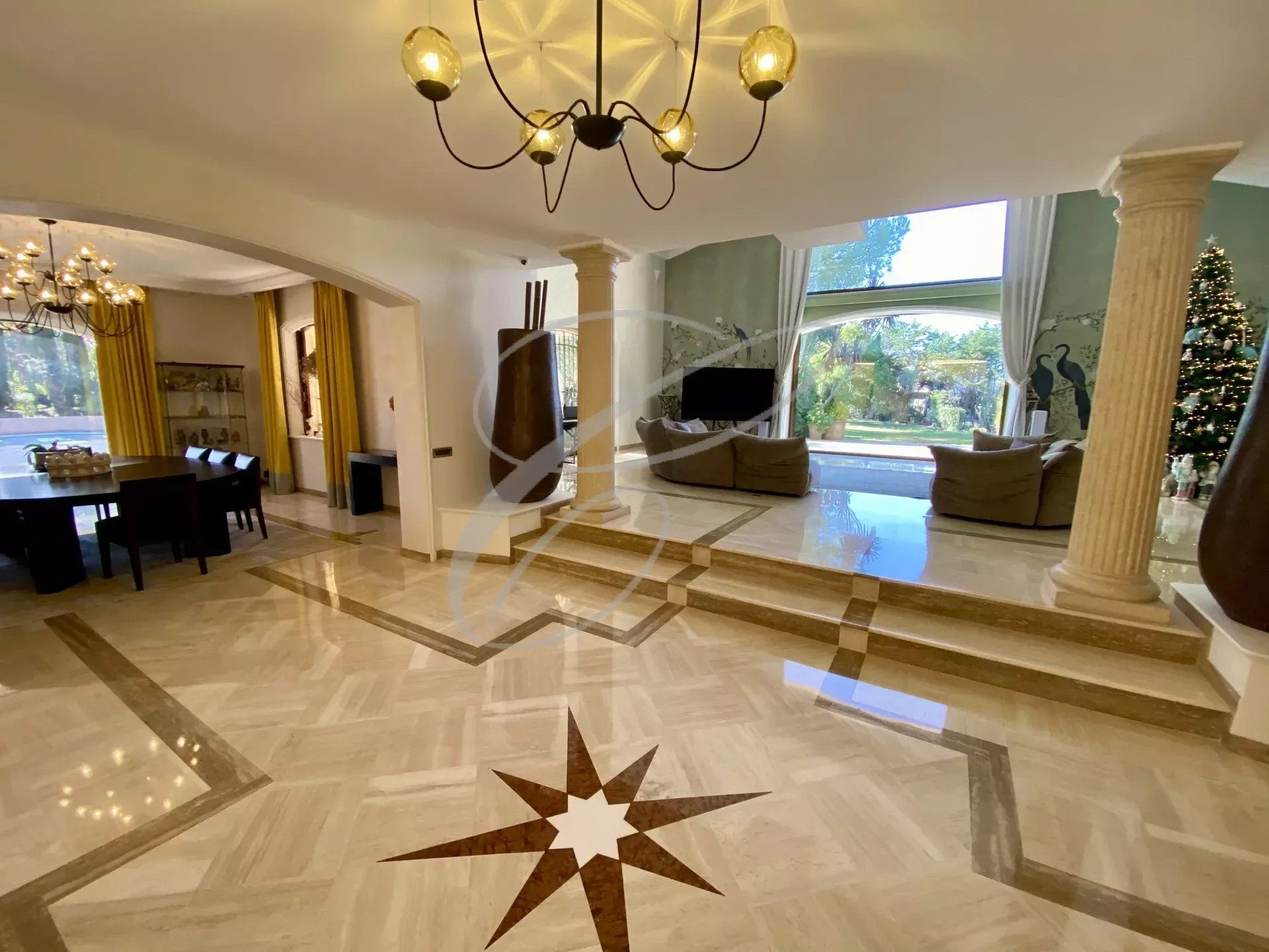 Residenziale nel Mougins, Alpes-Maritimes 12558482