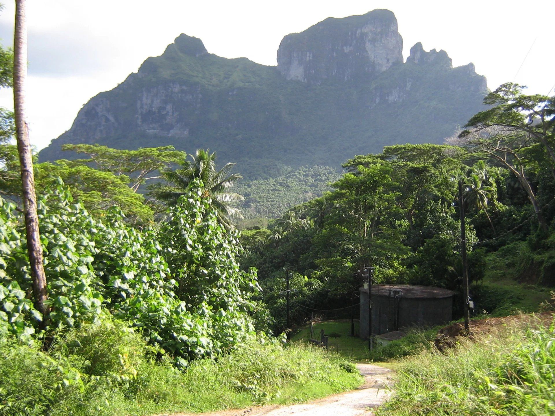 Tierra en Povaia, Islas Sous-le-Vent 12558690