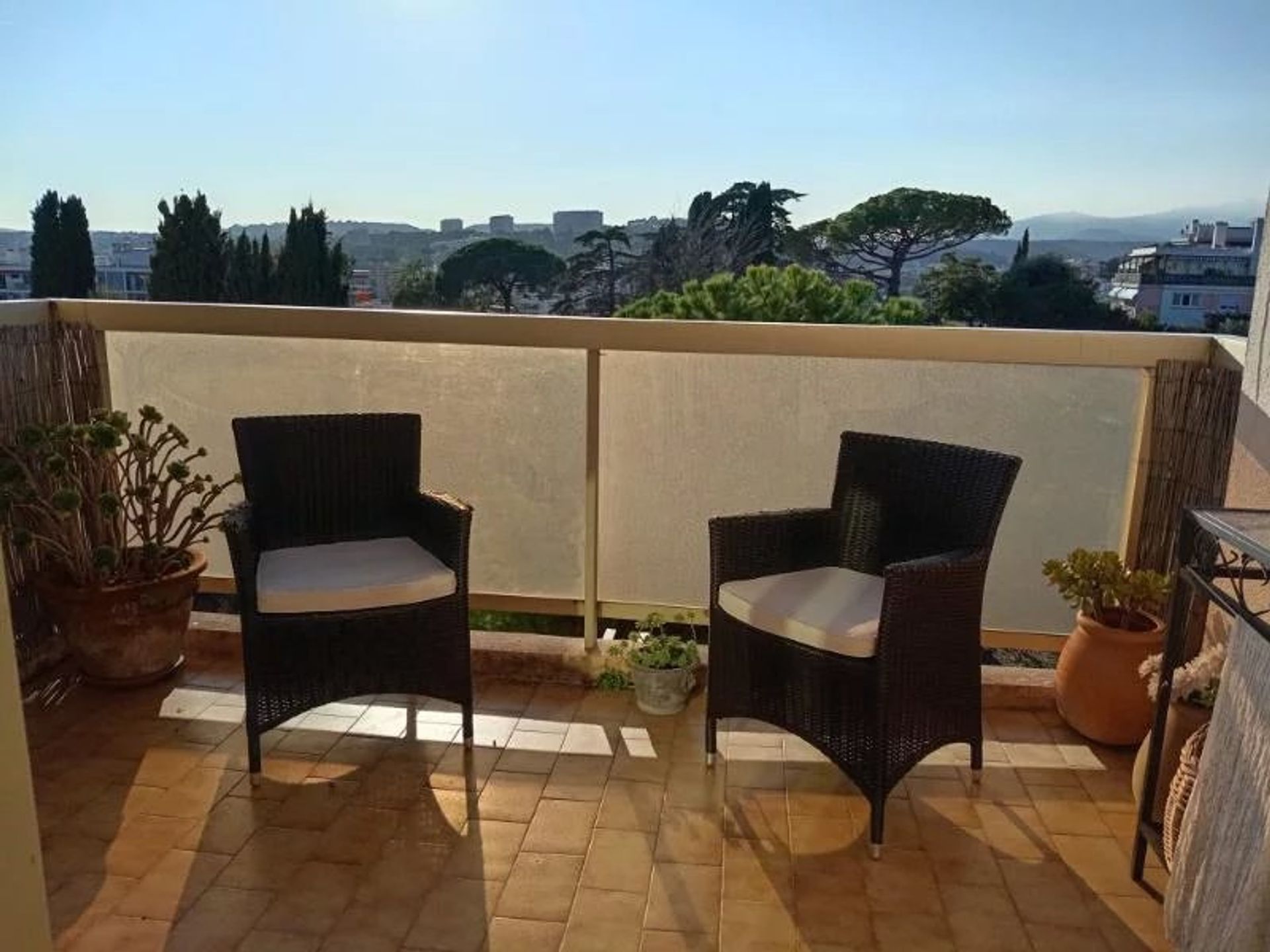 Condominio nel Cagnes-sur-Mer, Alpes-Maritimes 12559811