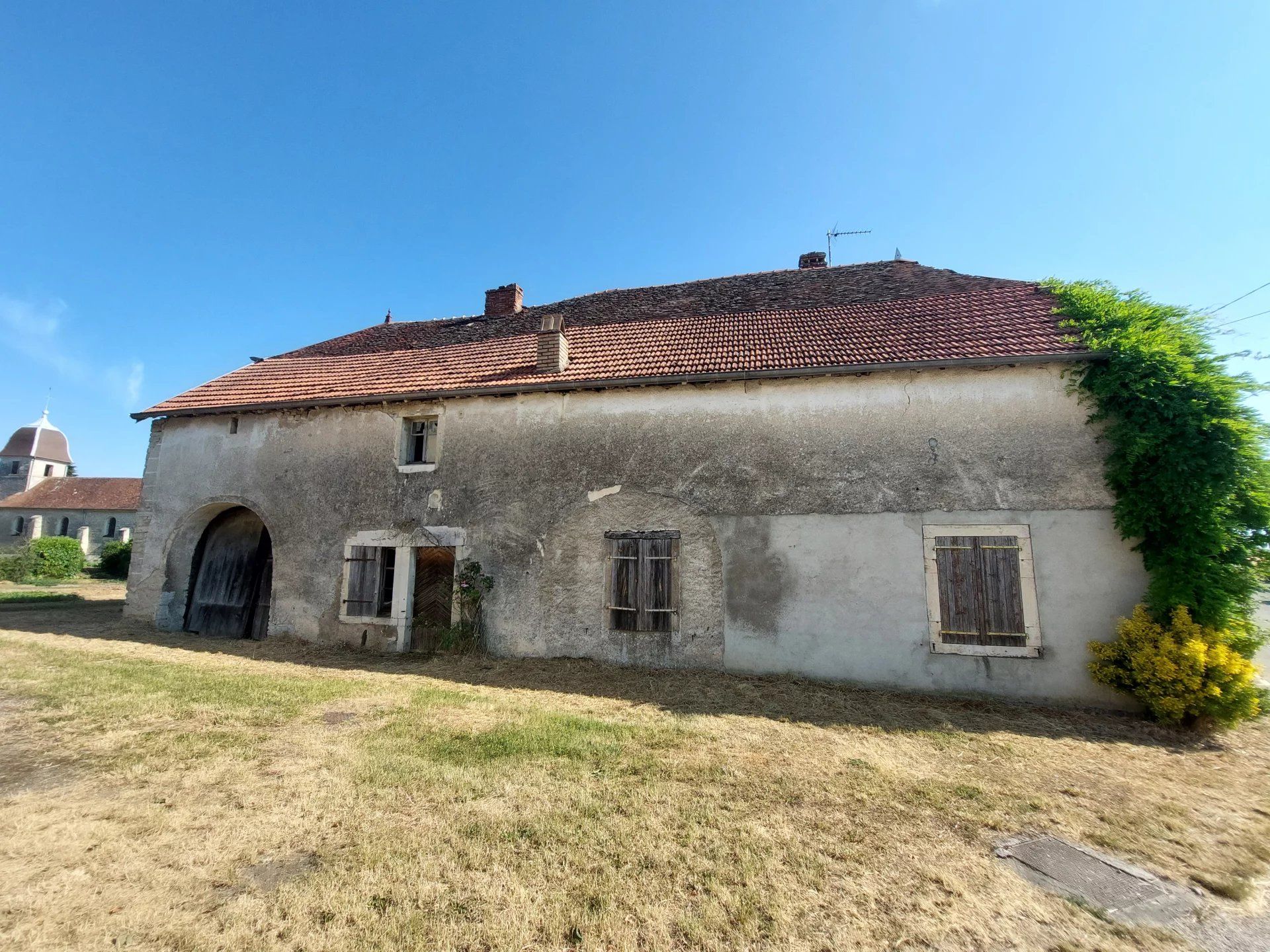 Talo sisään Besancon, Bourgogne-Franche-Comte 12559817