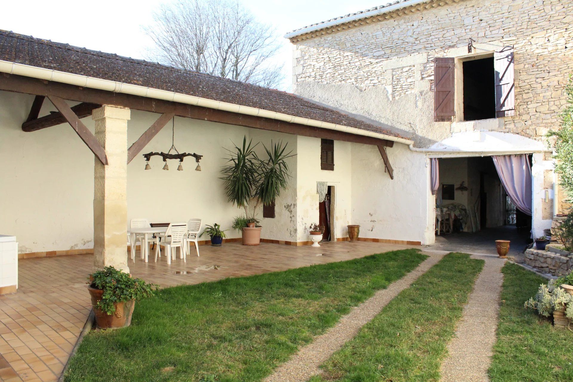 casa en Uchaud, Occitanie 12560131