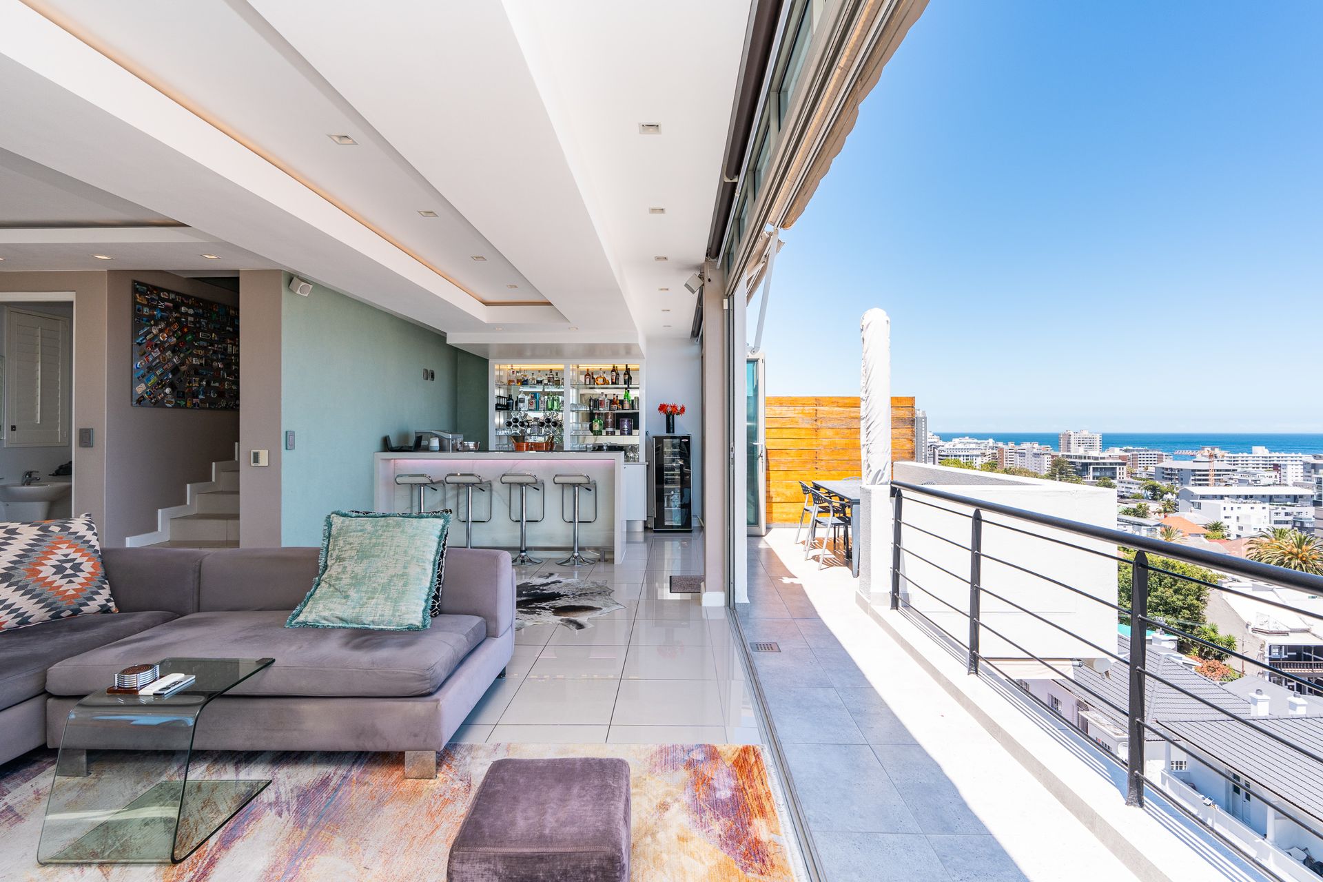 Condominium in Cape Town, 16 Calais Road 12574077