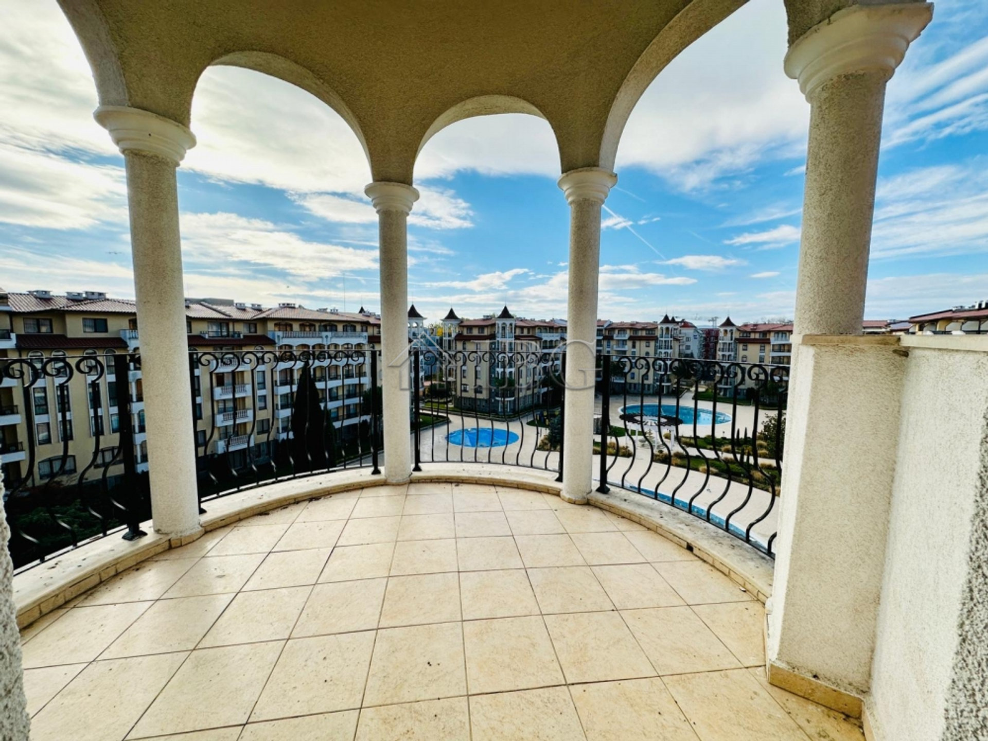 Condominio en Nesebar, Burgas 12576636