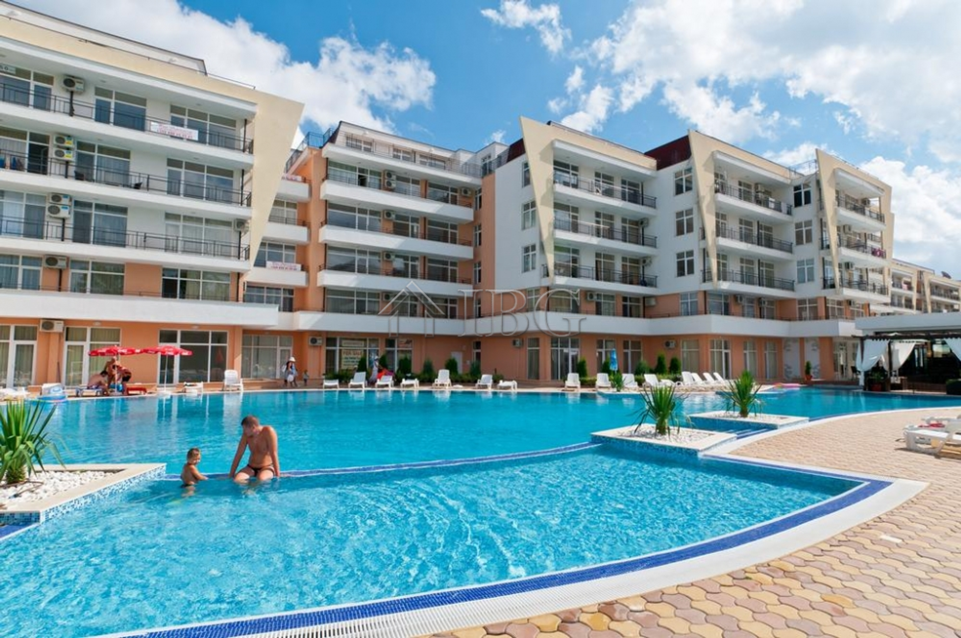 Condominium dans Sunny Beach, Burgas 12576647