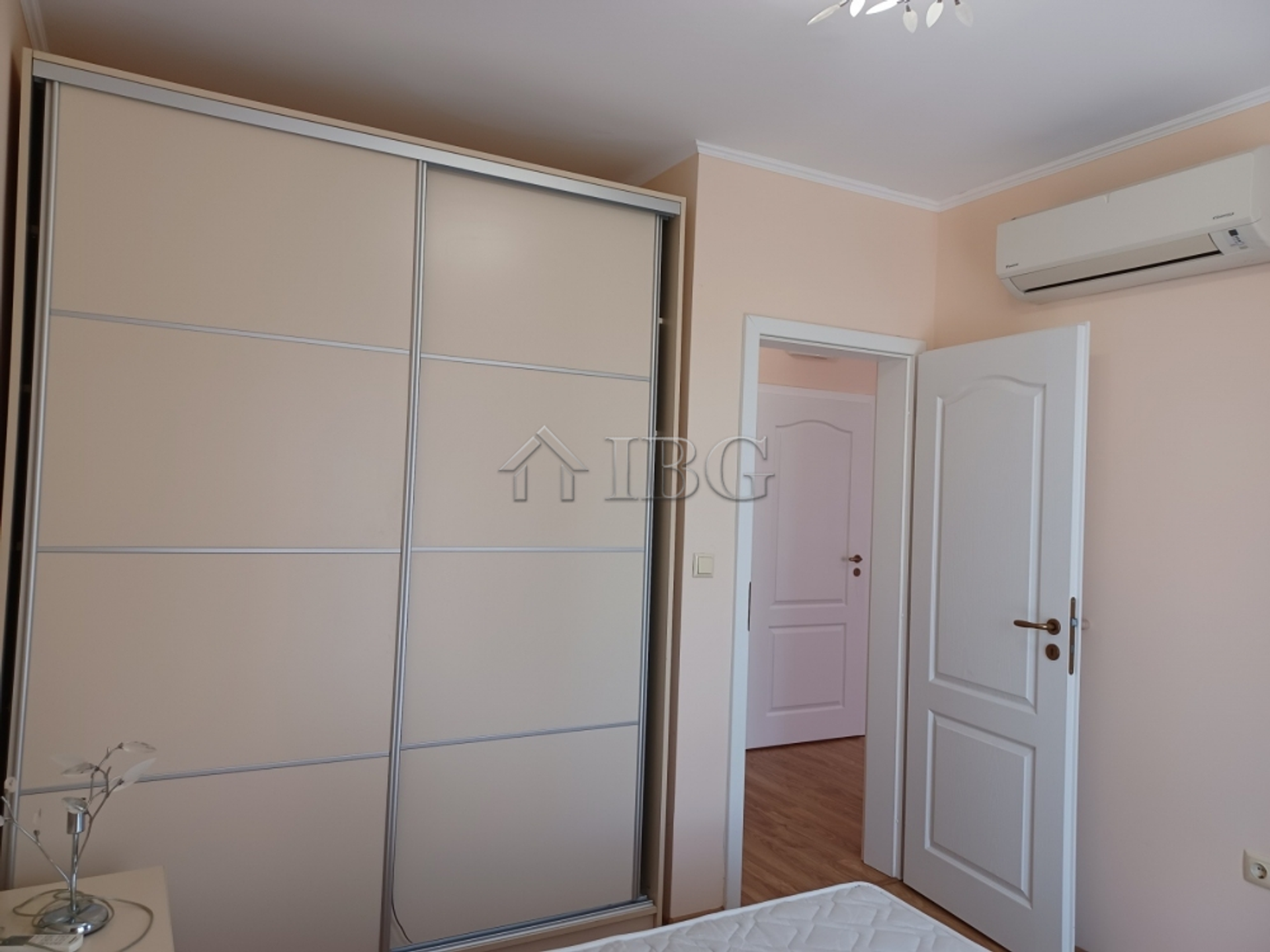 Condominium dans Sunny Beach, Burgas 12576933