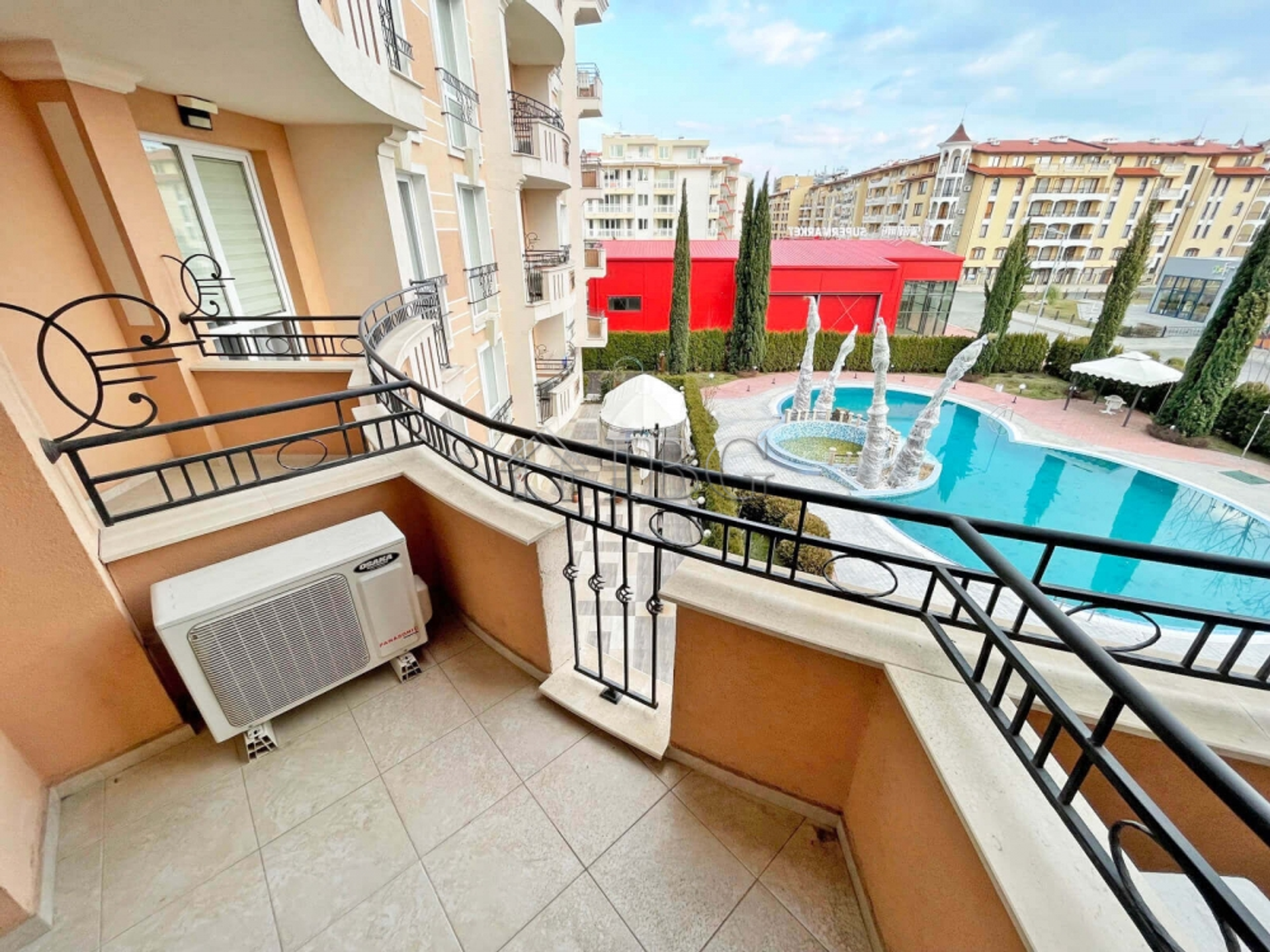 Condominium dans Nessebar, Bourgas 12577108