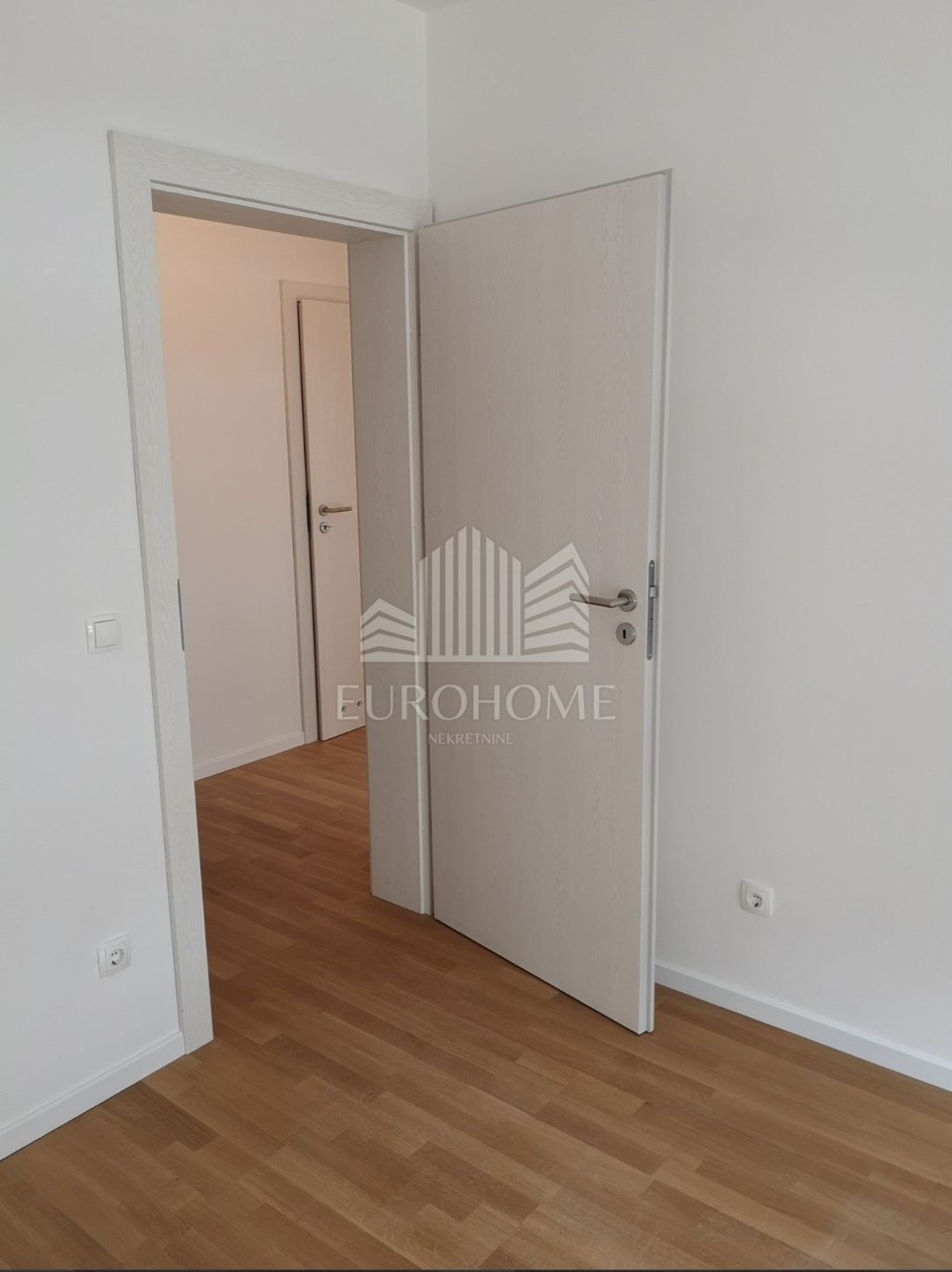 Condominium dans Sesvete, City of Zagreb 12577755