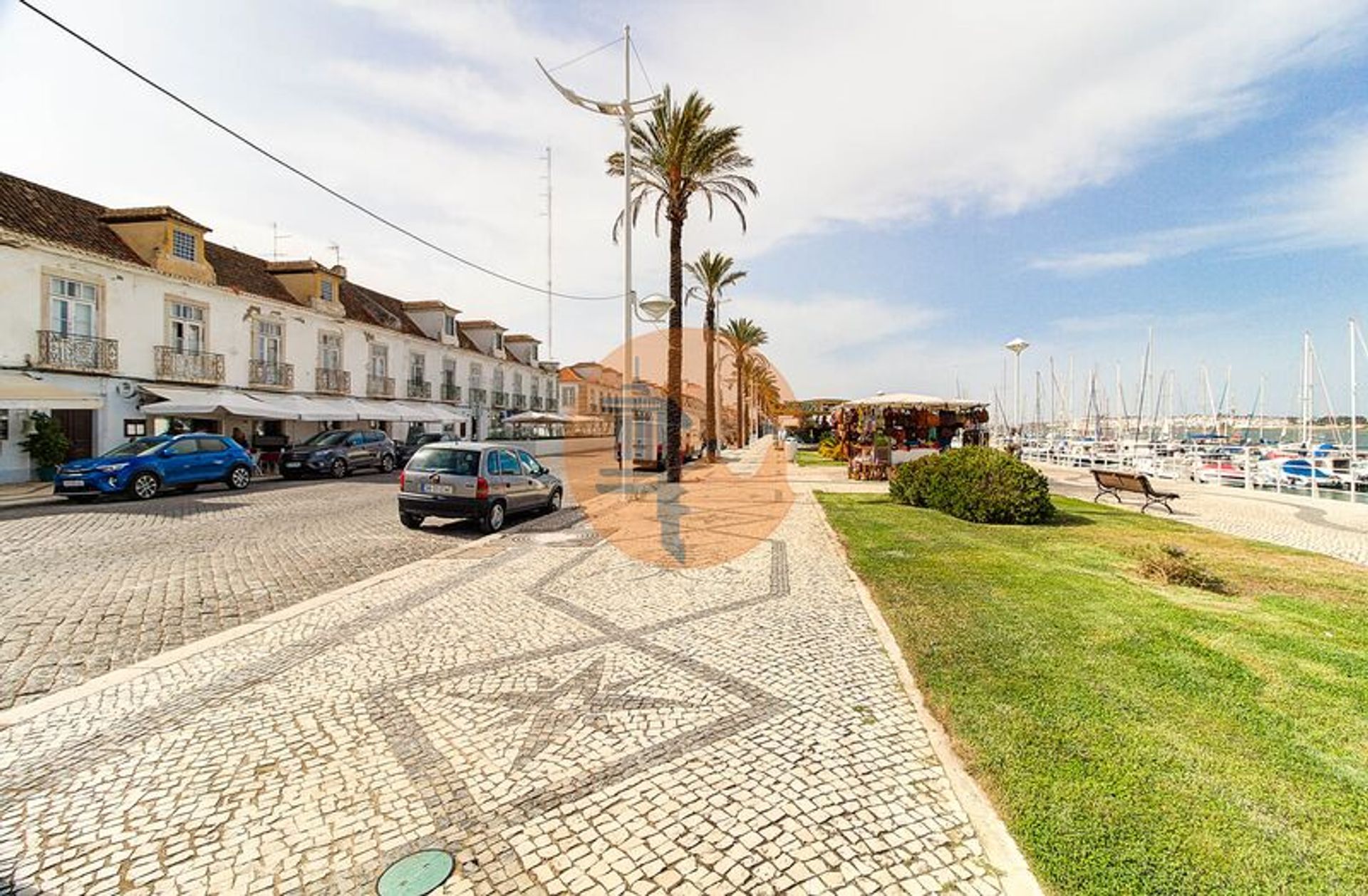 Розничная торговля в Vila Real de Santo António, Faro District 12579875