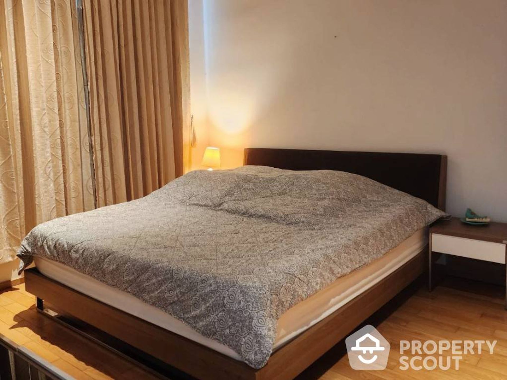 Condominio nel Satone, Krung Thep Maha Nakhon 12581359