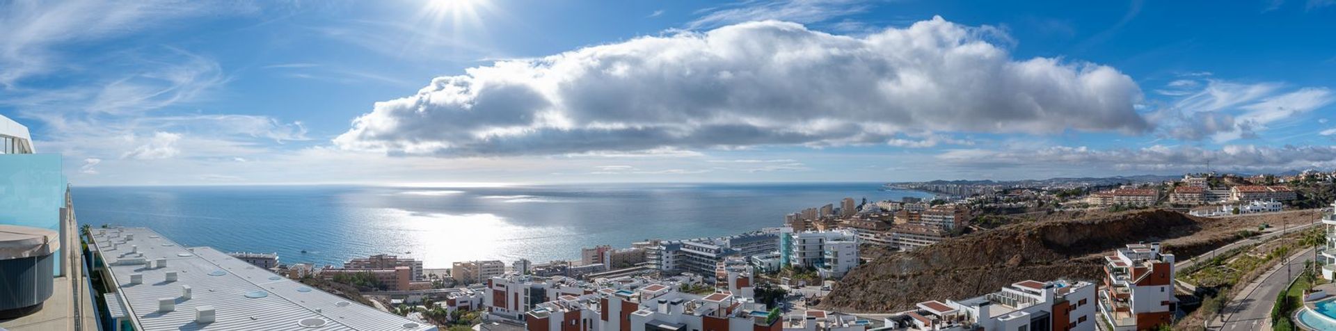 Condominium in Benalmádena, Andalusia 12581494