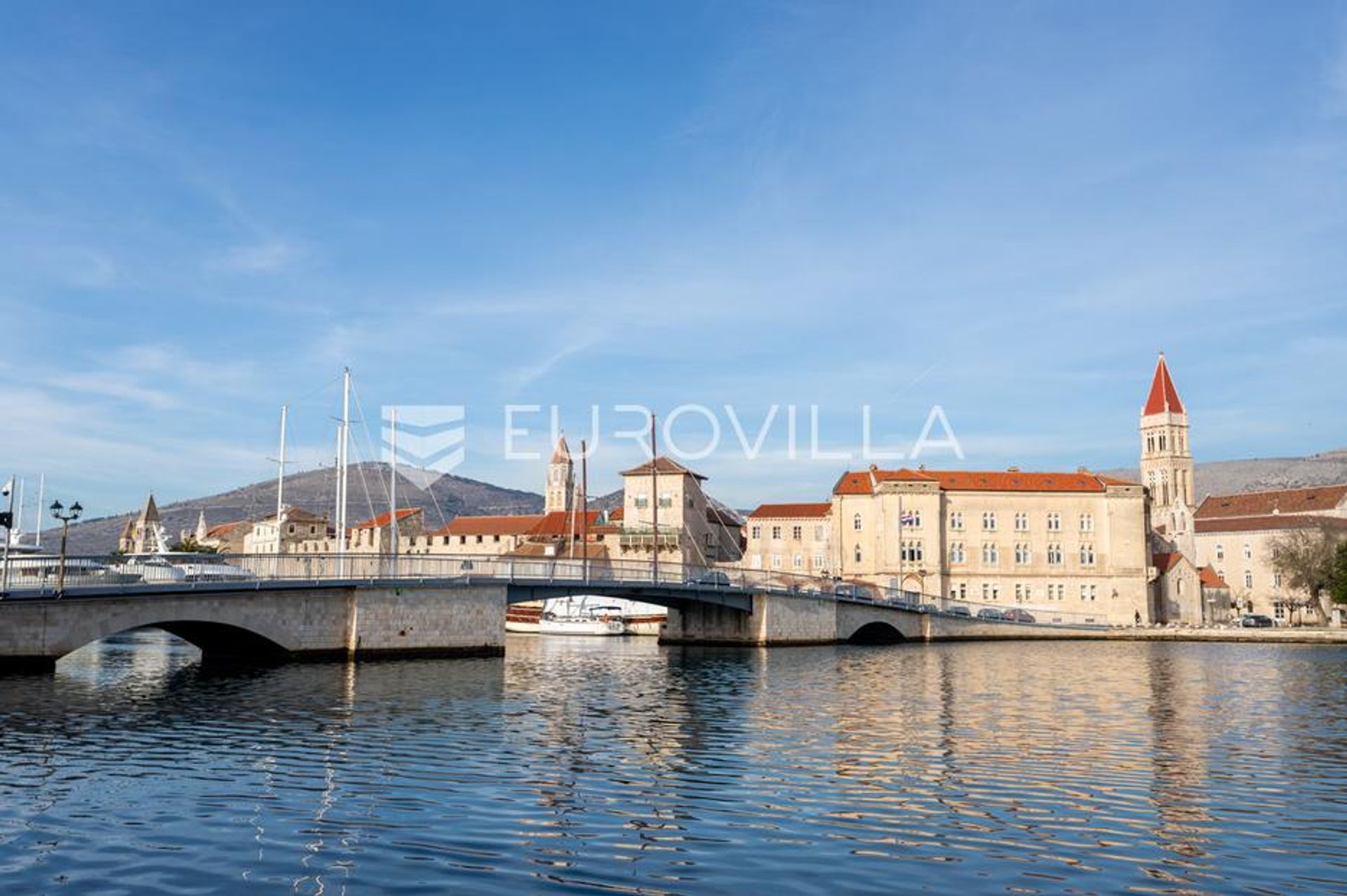 Condominium in Trogir, Splitsko-Dalmatinska Zupanija 12581966