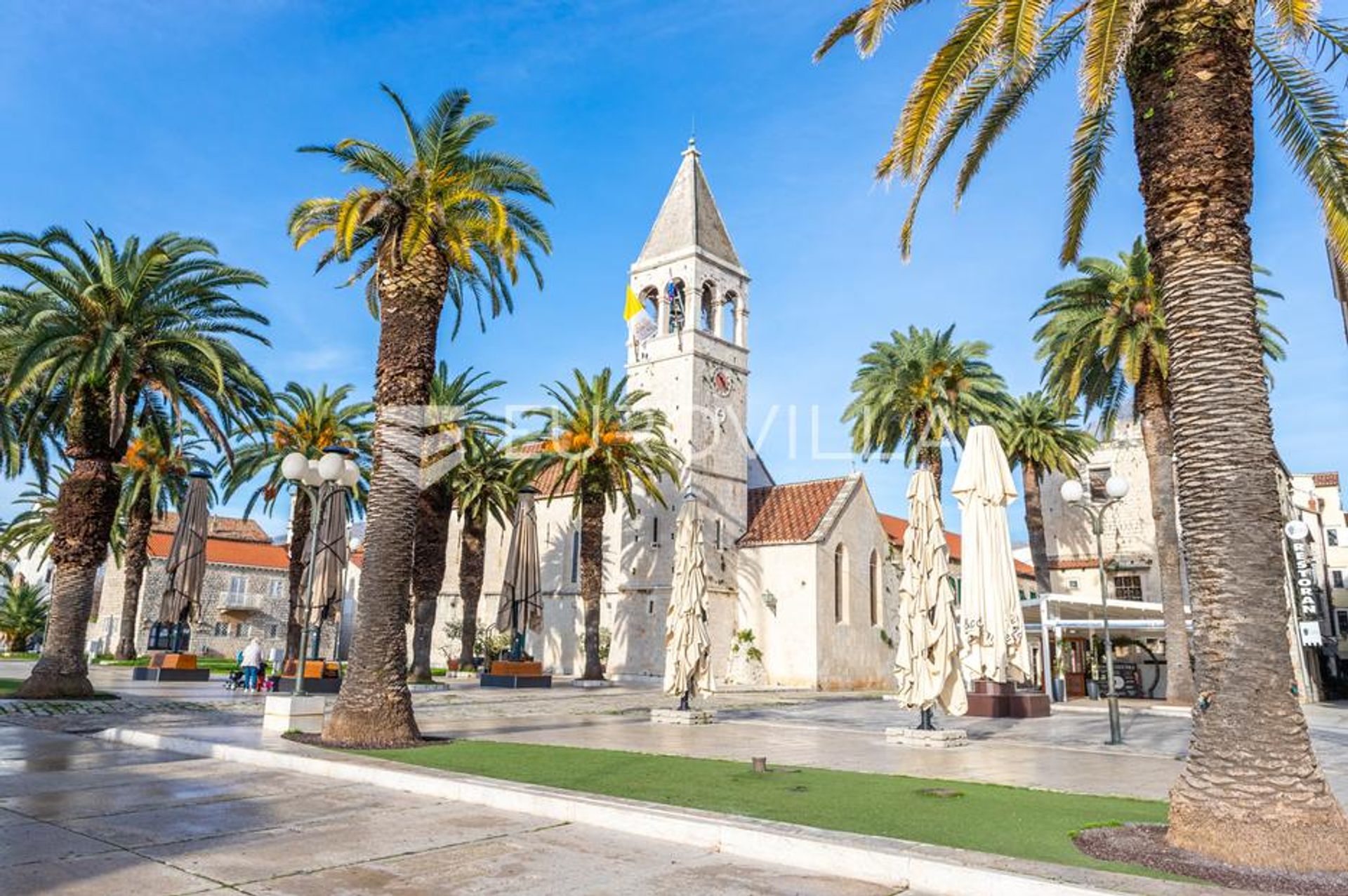 Condominium in Trogir, Splitsko-Dalmatinska Zupanija 12581976