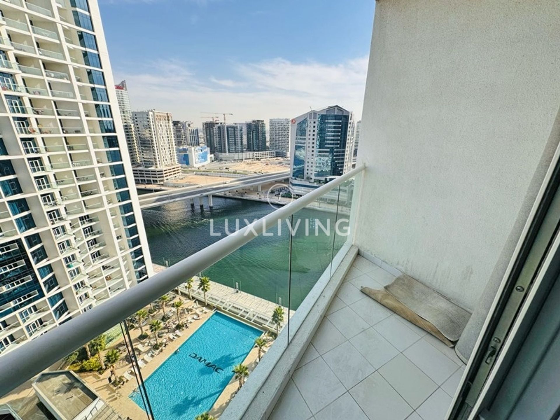 Condominium in Dubai, Dubai 12585769