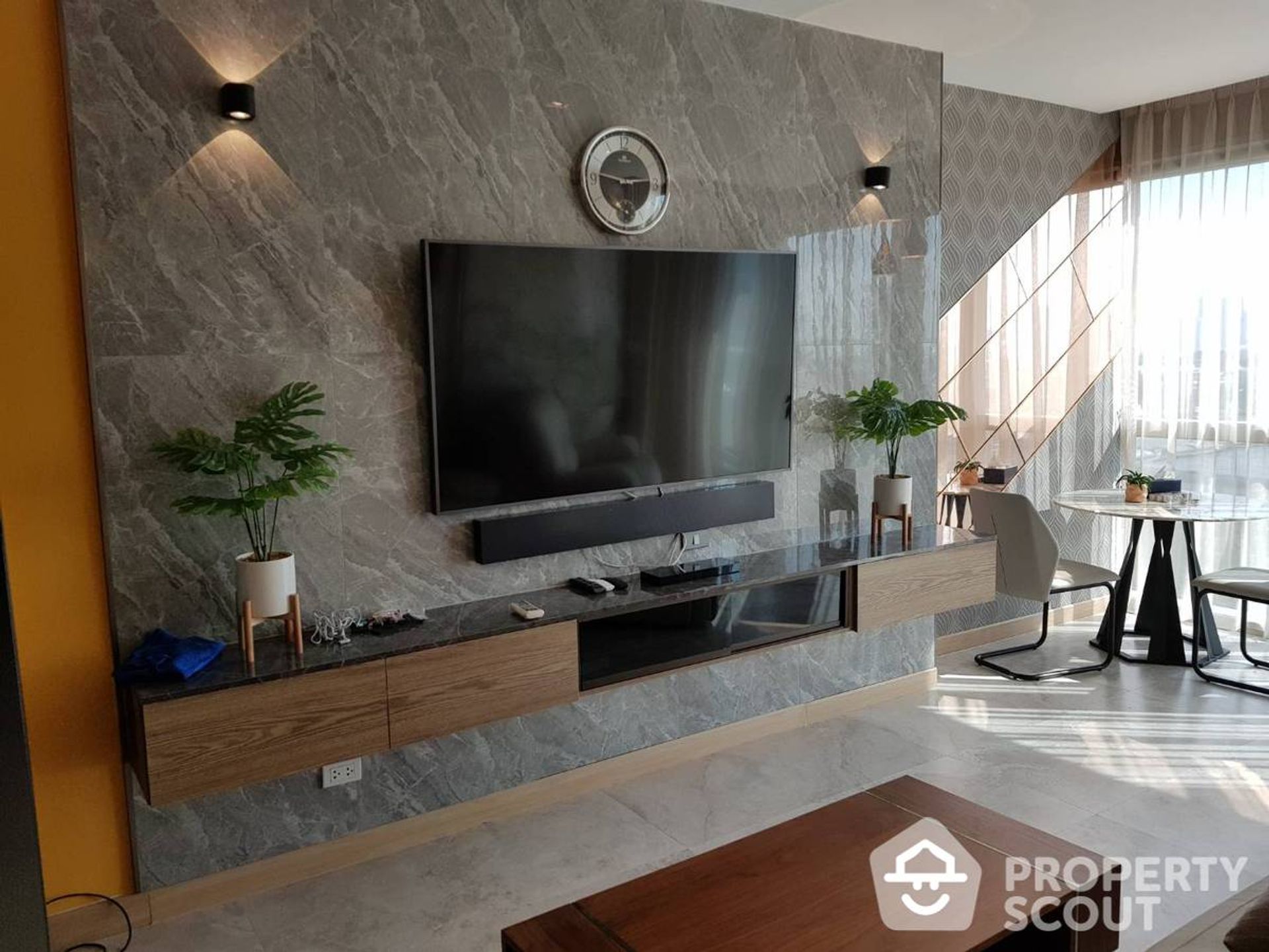 Condominium dans Khlong San, Krung Thep Maha Nakhon 12586165