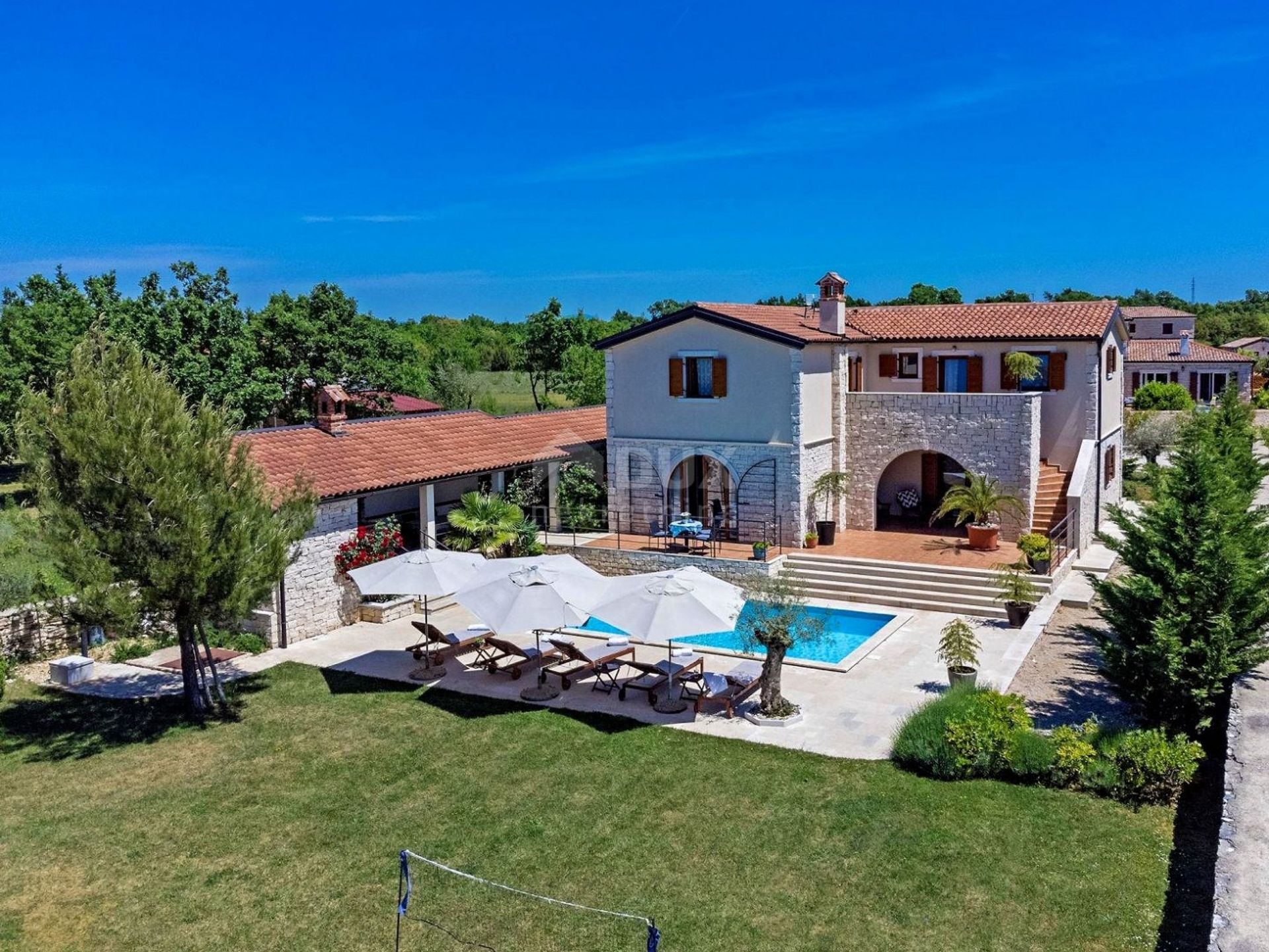 casa en Svetvinčenat, Istria County 12592467