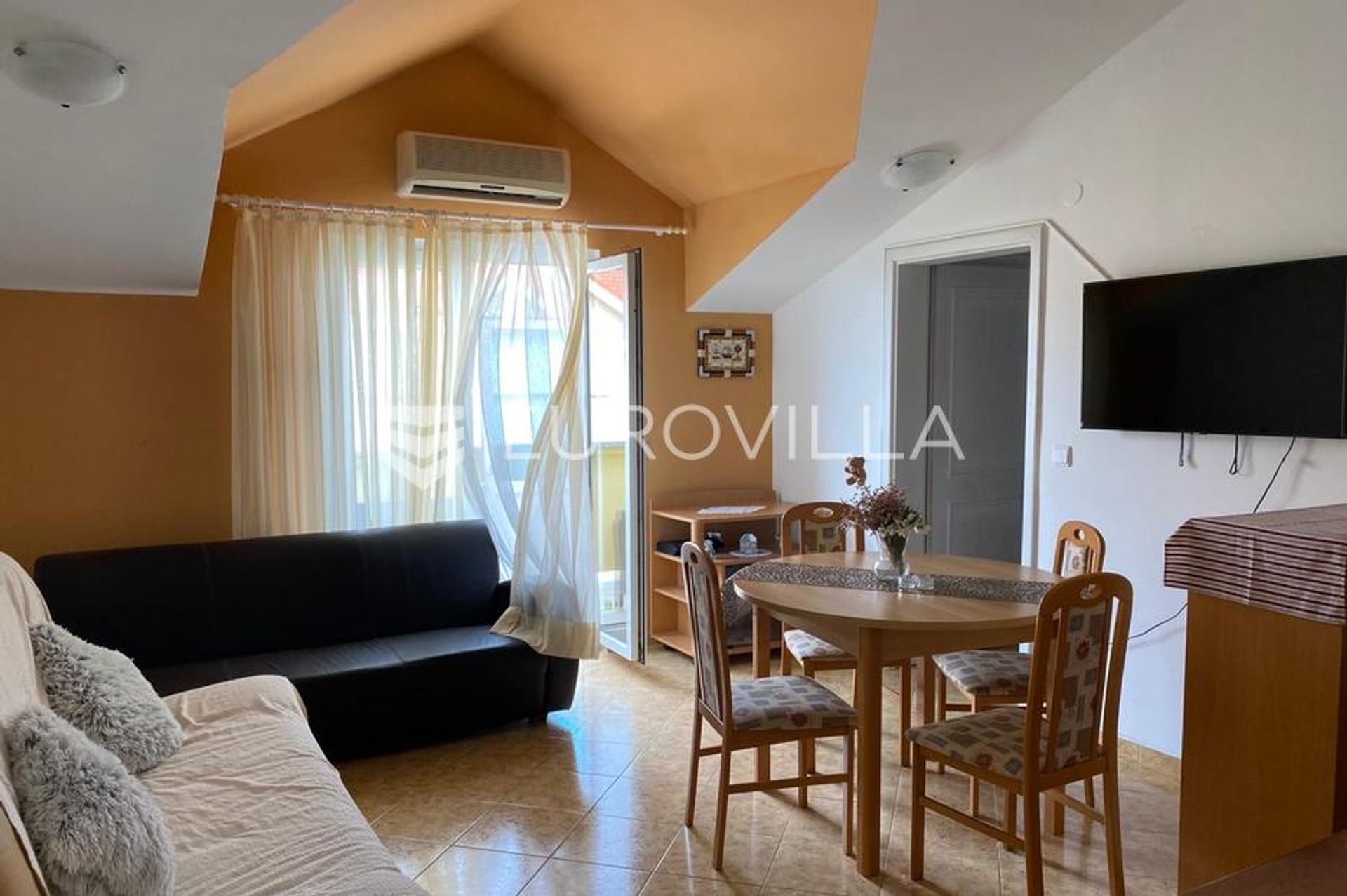 Condominium dans Novalja, Licko-Senjska Zupanija 12594154