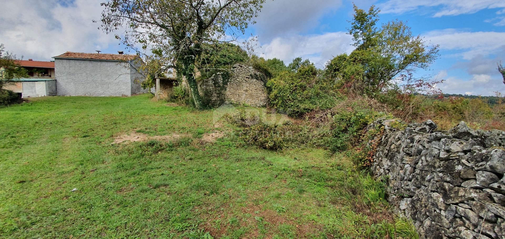 Tierra en Gračišće, Istria County 12594173