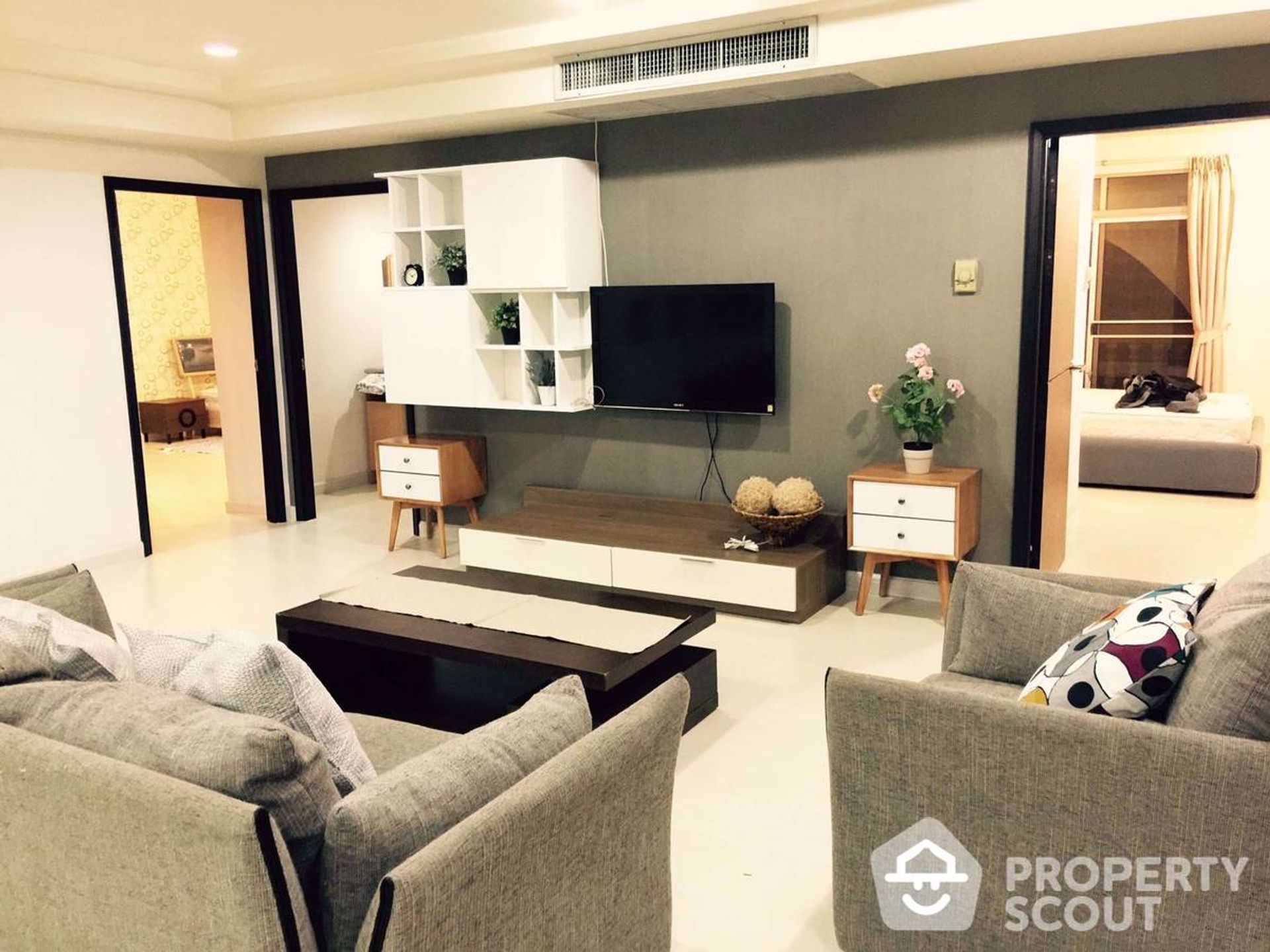 Condominium in , Krung Thep Maha Nakhon 12596602