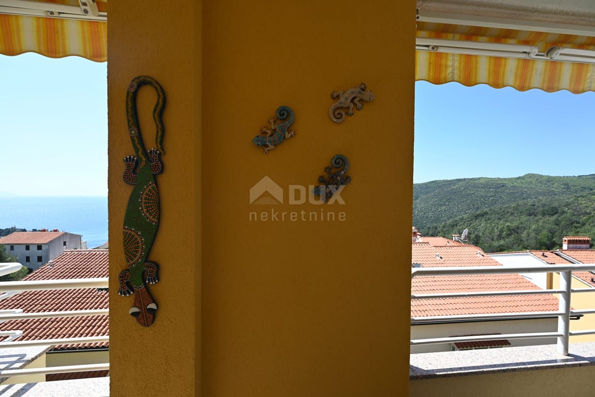 Condominium dans Rabac, Istria County 12606463