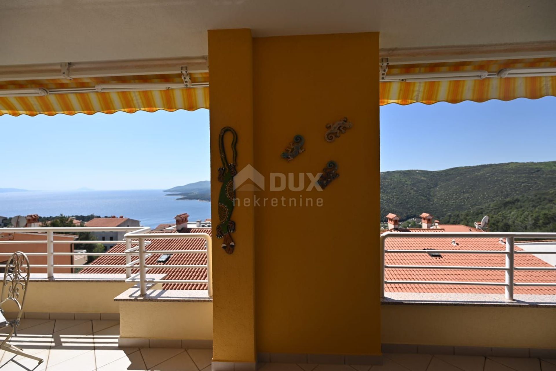 Condominium dans Rabac, Istria County 12606463