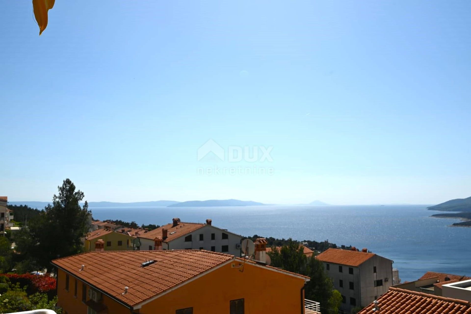 Condominium dans Rabac, Istria County 12606463