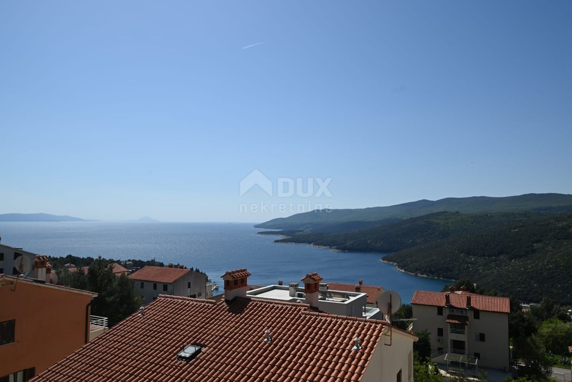 Condominium dans Rabac, Istria County 12606463