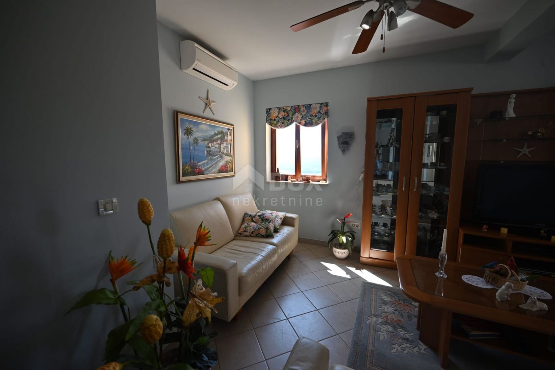 Condominium dans Rabac, Istria County 12606463