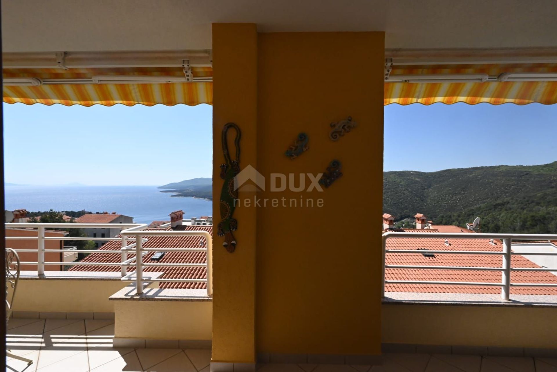 Condominium dans Rabac, Istria County 12606463