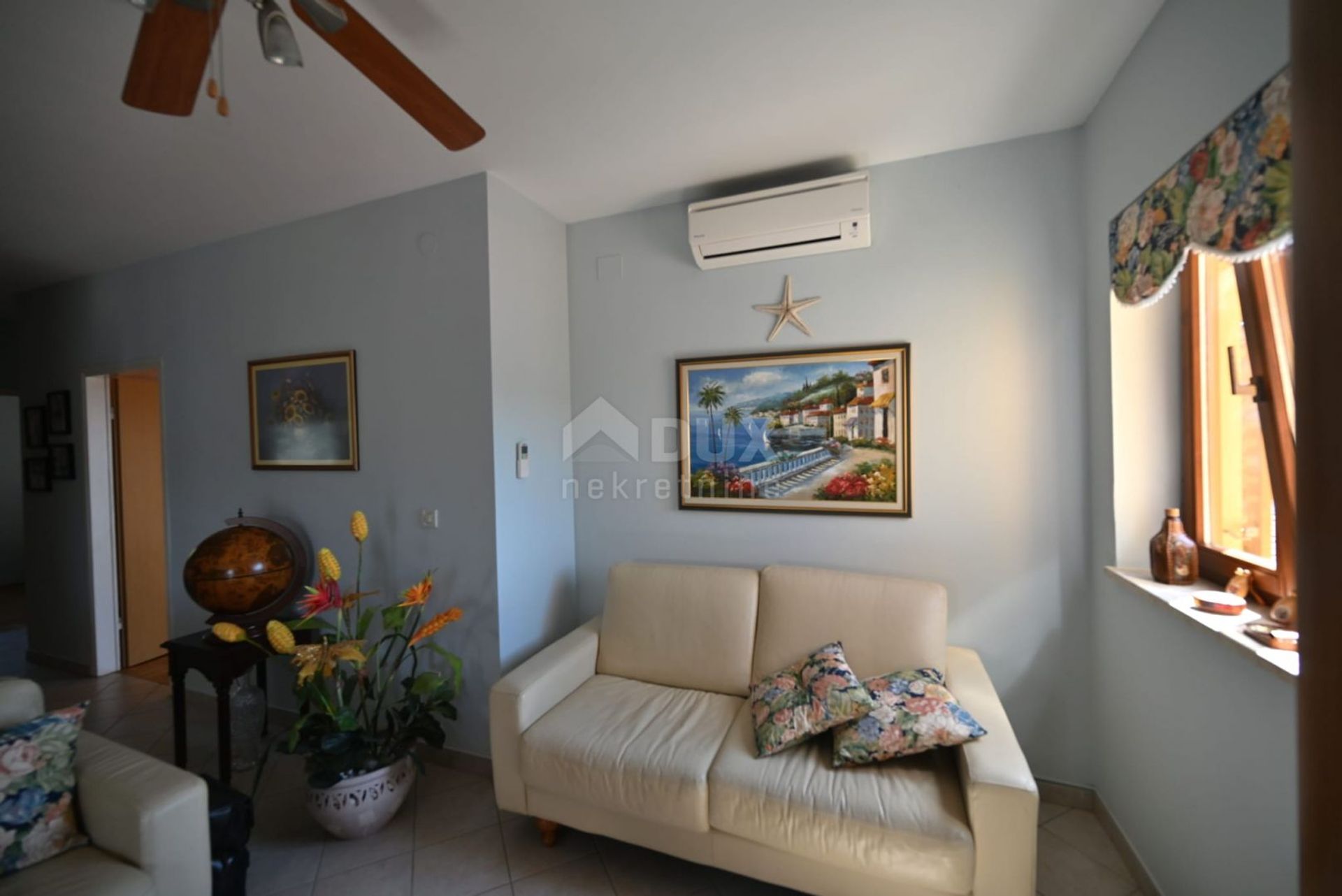 Condominium dans Rabac, Istria County 12606463