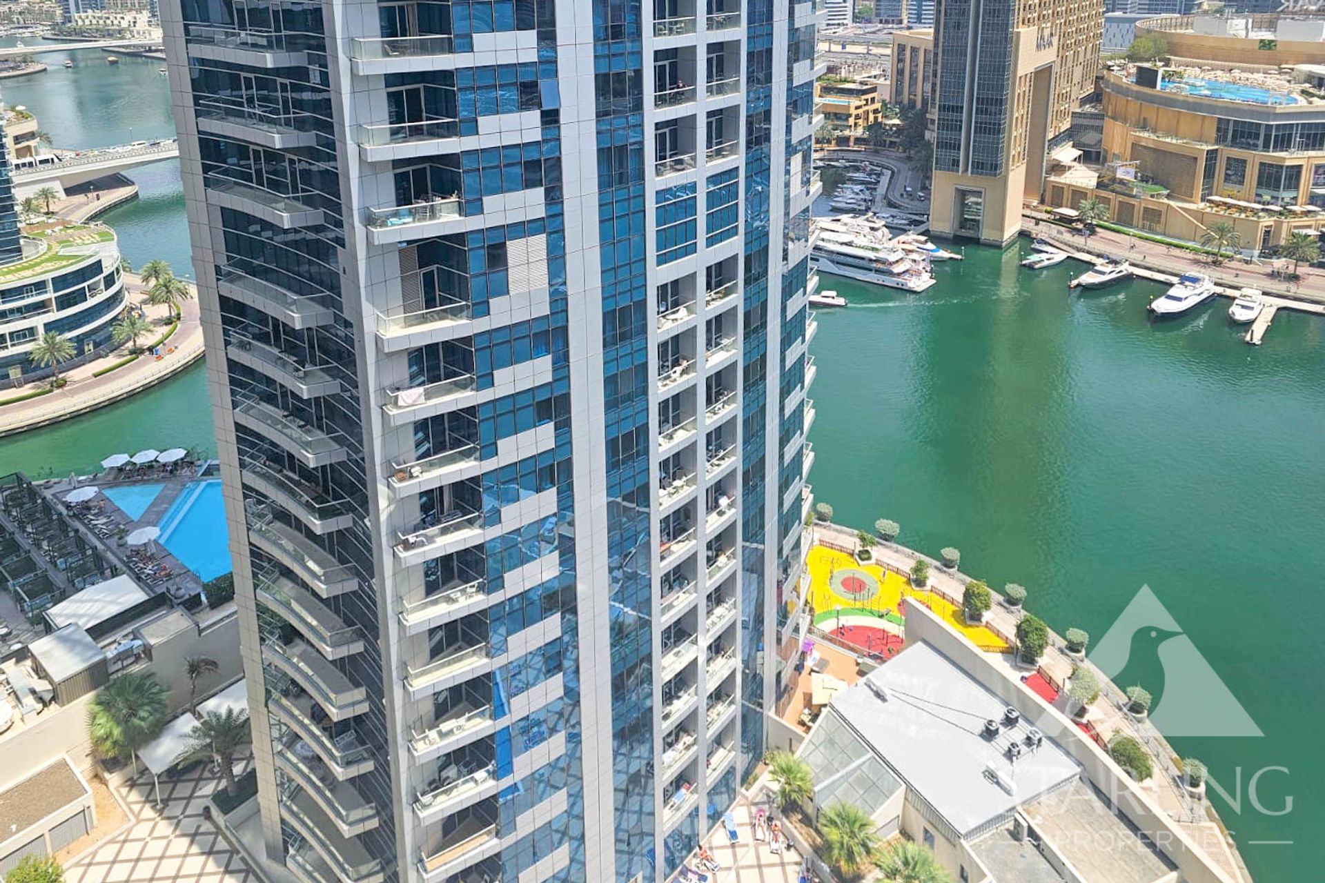 Condominium in Dubai, Dubai 12607572