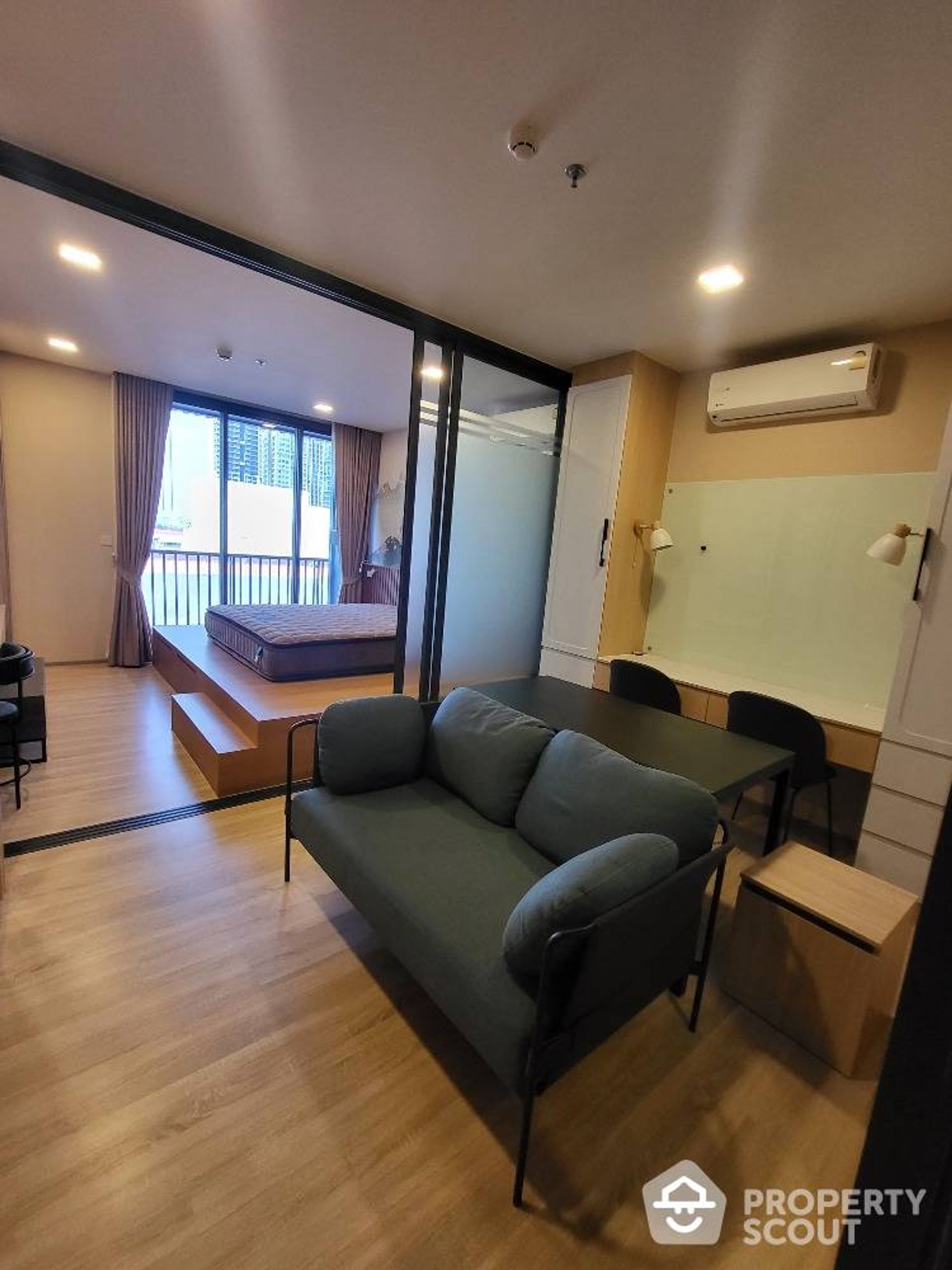 Condominio en Ratchathewi, Krung Thep Maha Nakhon 12608037