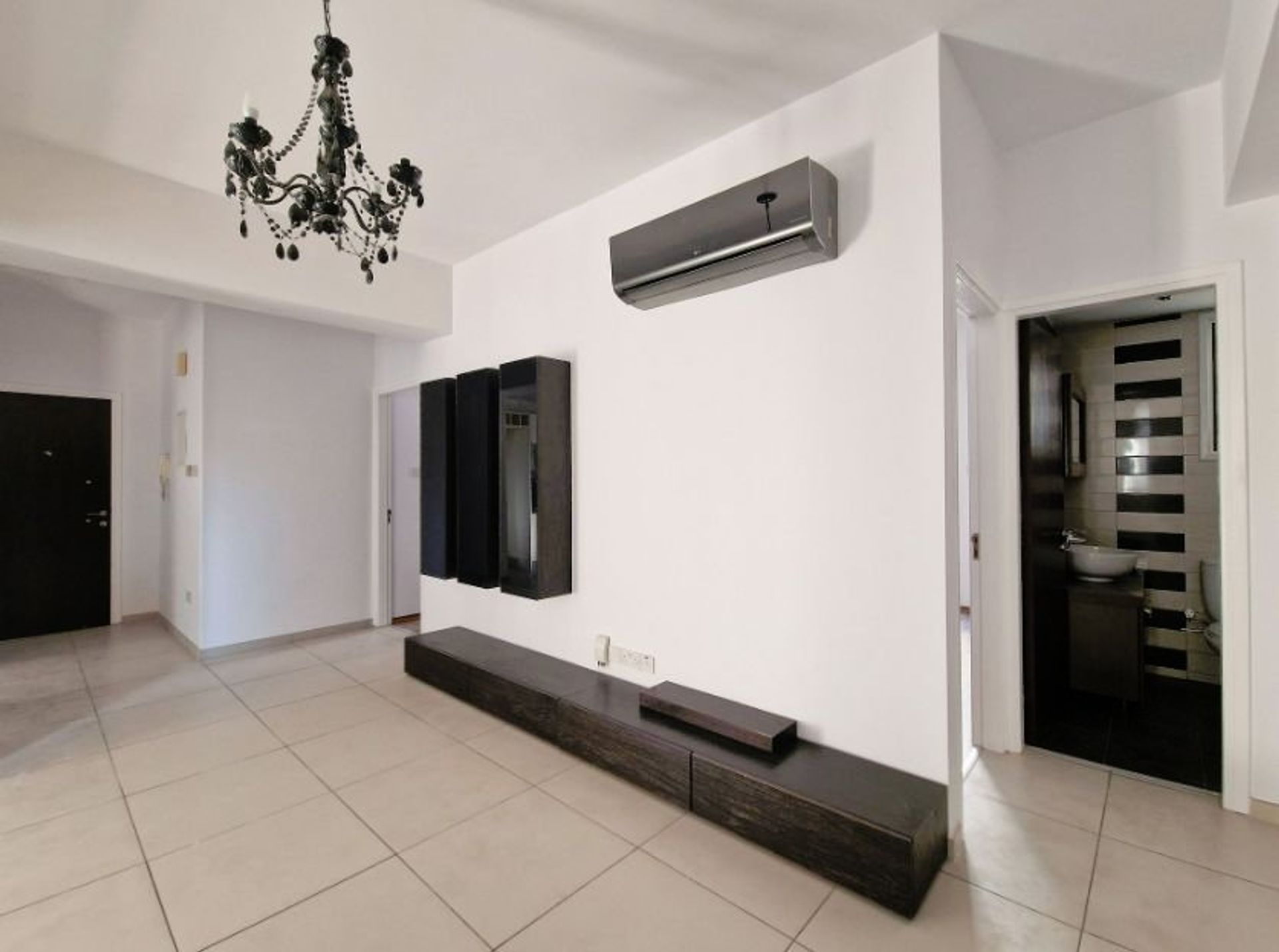 Condominio en Nicosia, Lefkosia 12609109